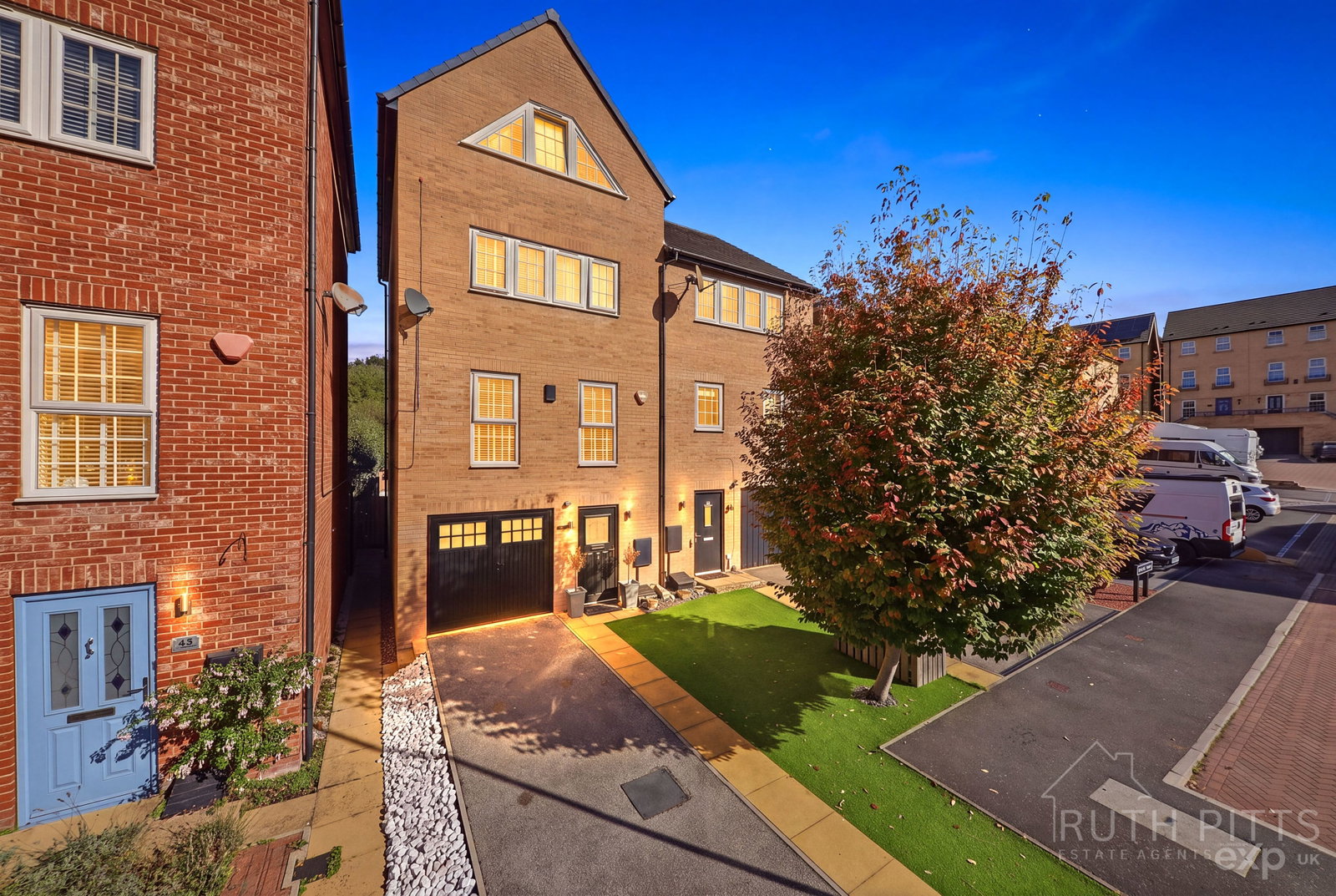 End Of Terrace House for sale in Pontefract, Madison Walk, Ackworth, WF7