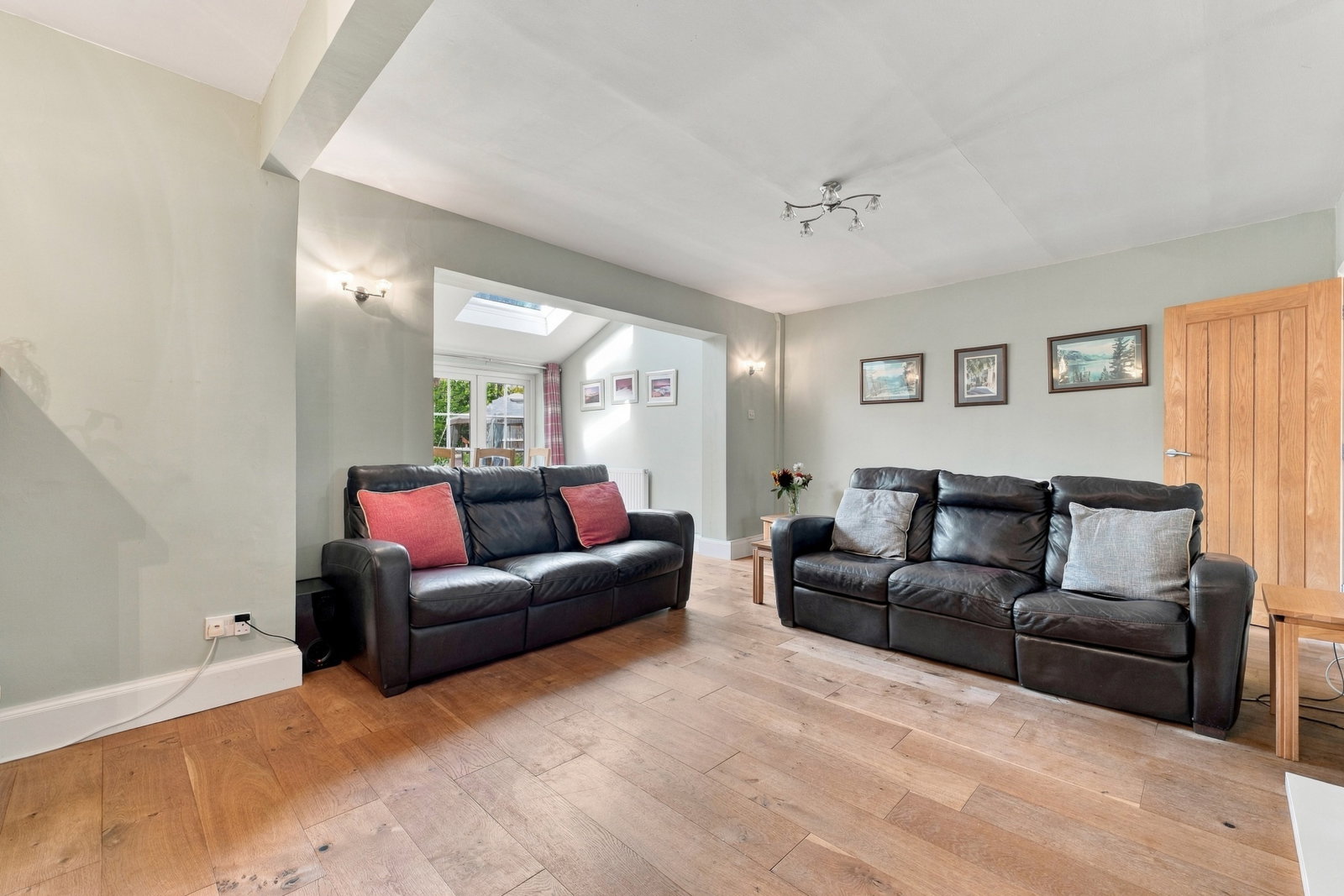 Detached House for sale in Newark, Glenfield, Fiskerton Road, Rolleston, 2001 m²