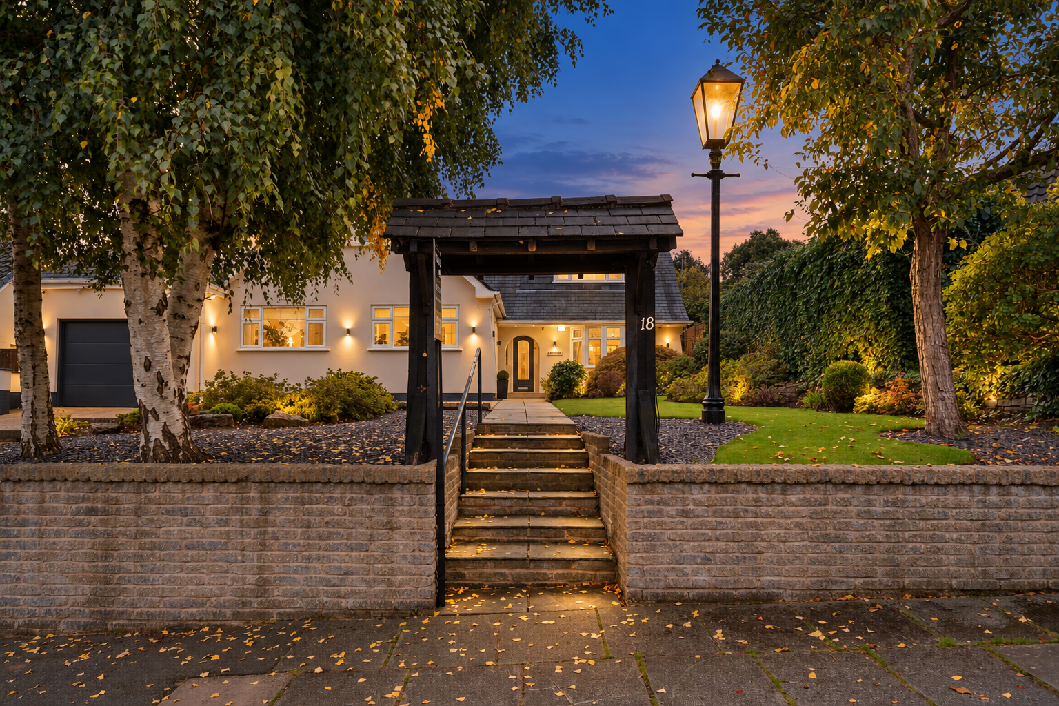 Bungalow for sale in Liverpool, Bower Road, Woolton. L25 4RQ, 2628 m²