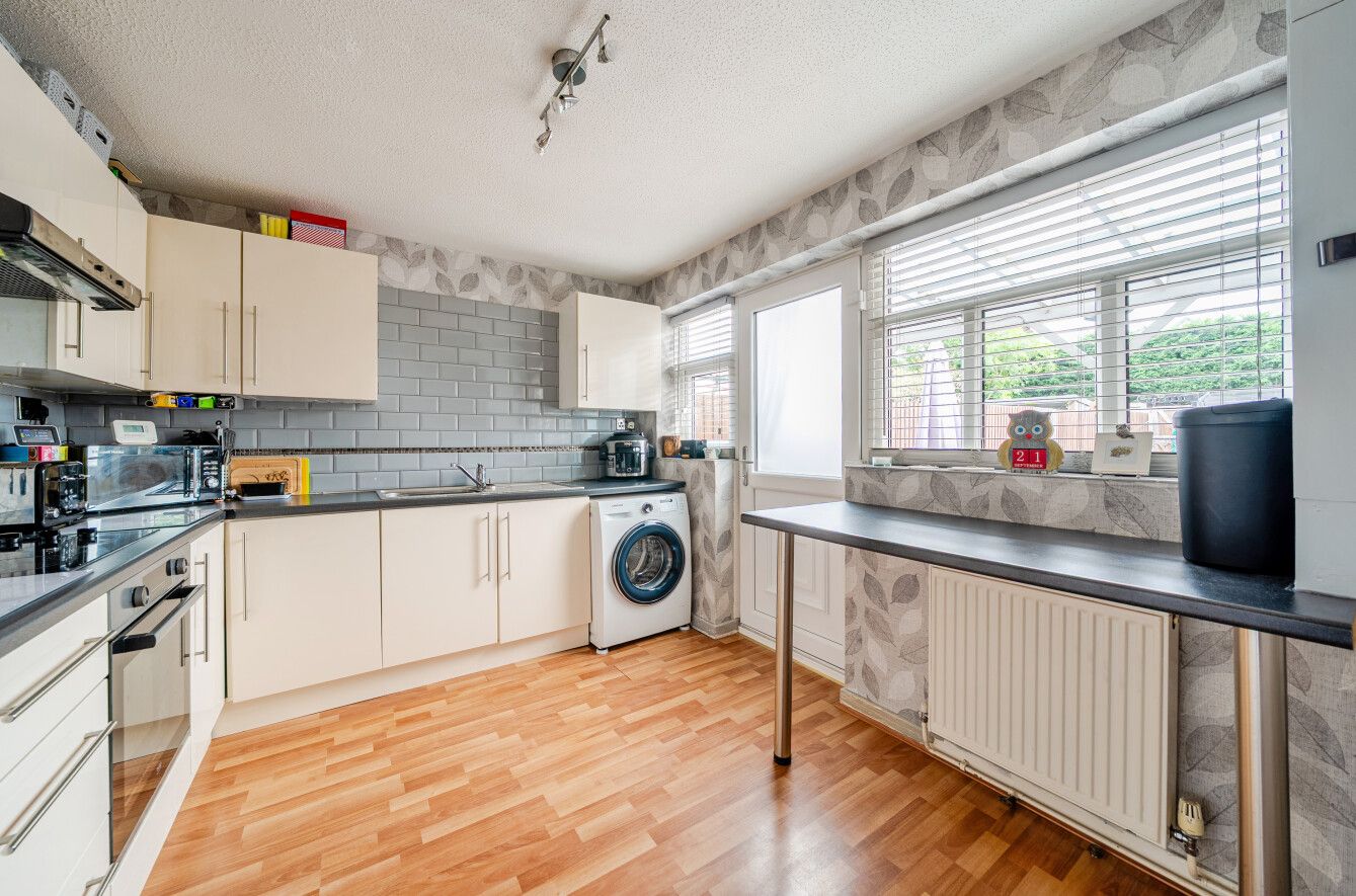 Terraced House for sale in York, Wheatley Drive, Haxby, York, YO32 2WA, 638 m²