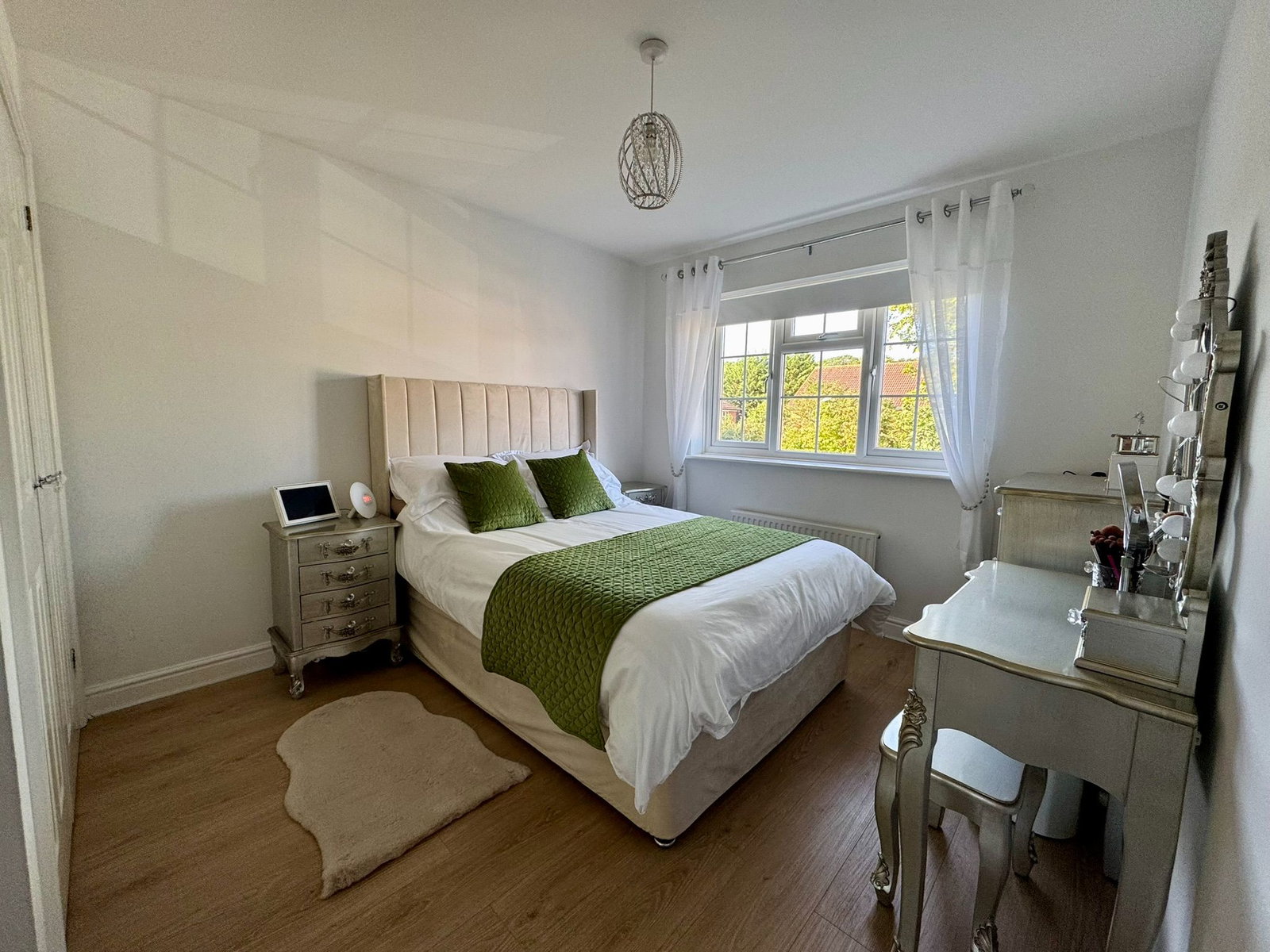 Semi Detached House for sale in Ashford, Skylark Way, Kingsnorth, TN23