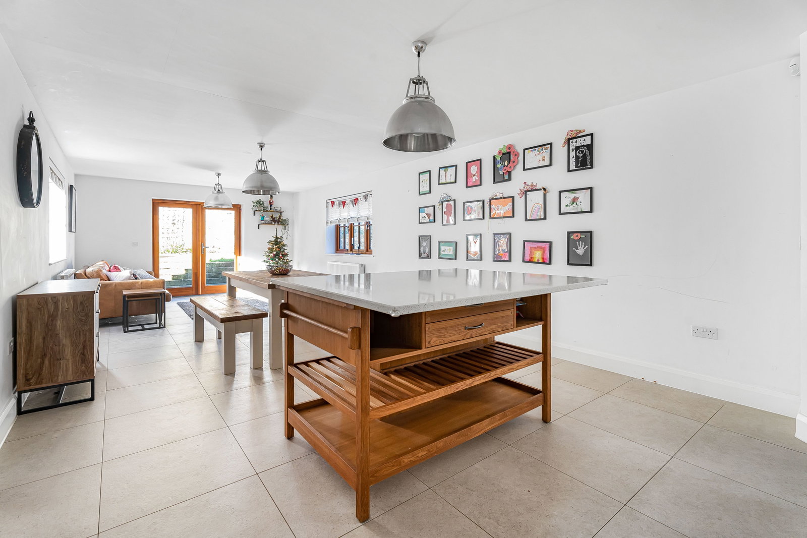 Detached House for sale in Potterspury, Reindeer Court, Potterspury, NN12 7FB, 2622 m²