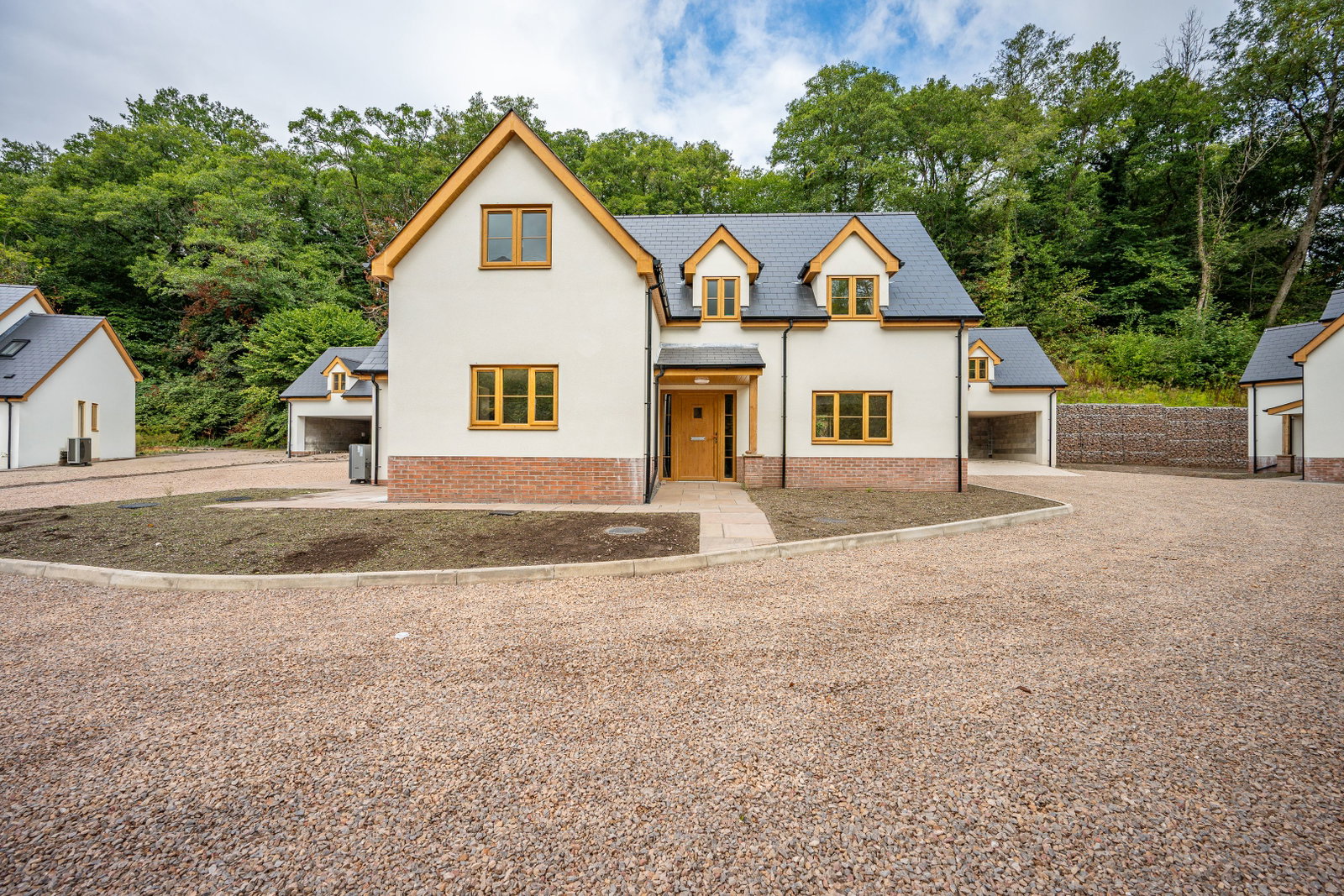 Detached House for sale in Abergavenny, Ty Sant Maelog, Forge Row, Gilwern, 2000 m²