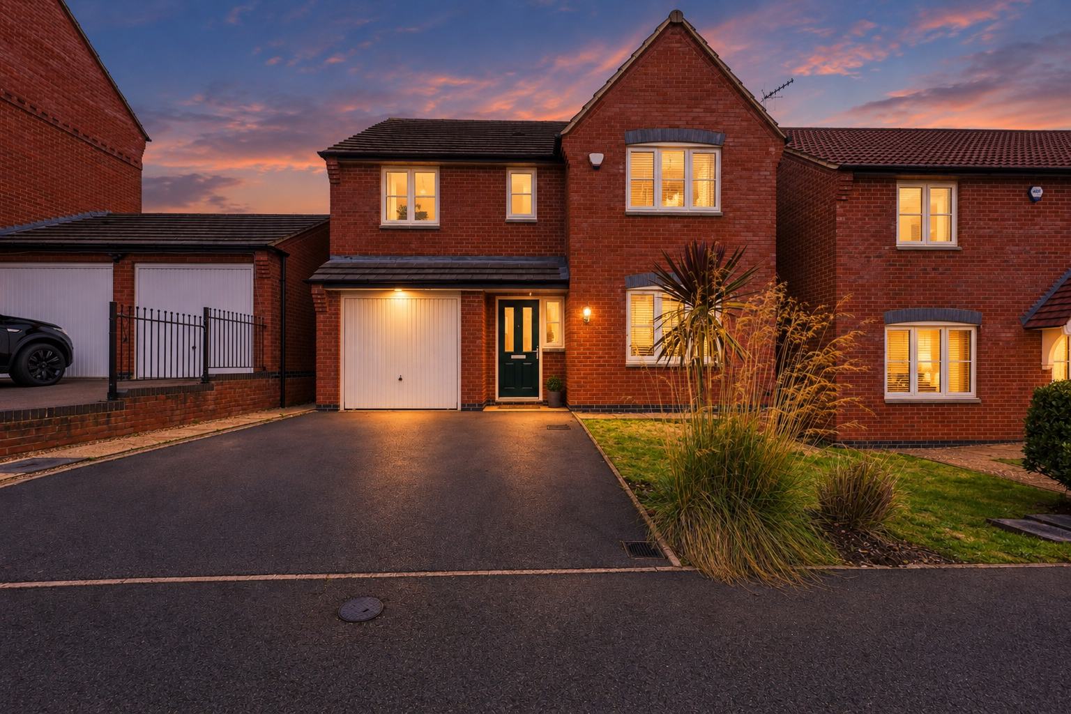 Detached House for sale in Nottingham, Victoria Way, Hucknall, NG15, 1238 m²
