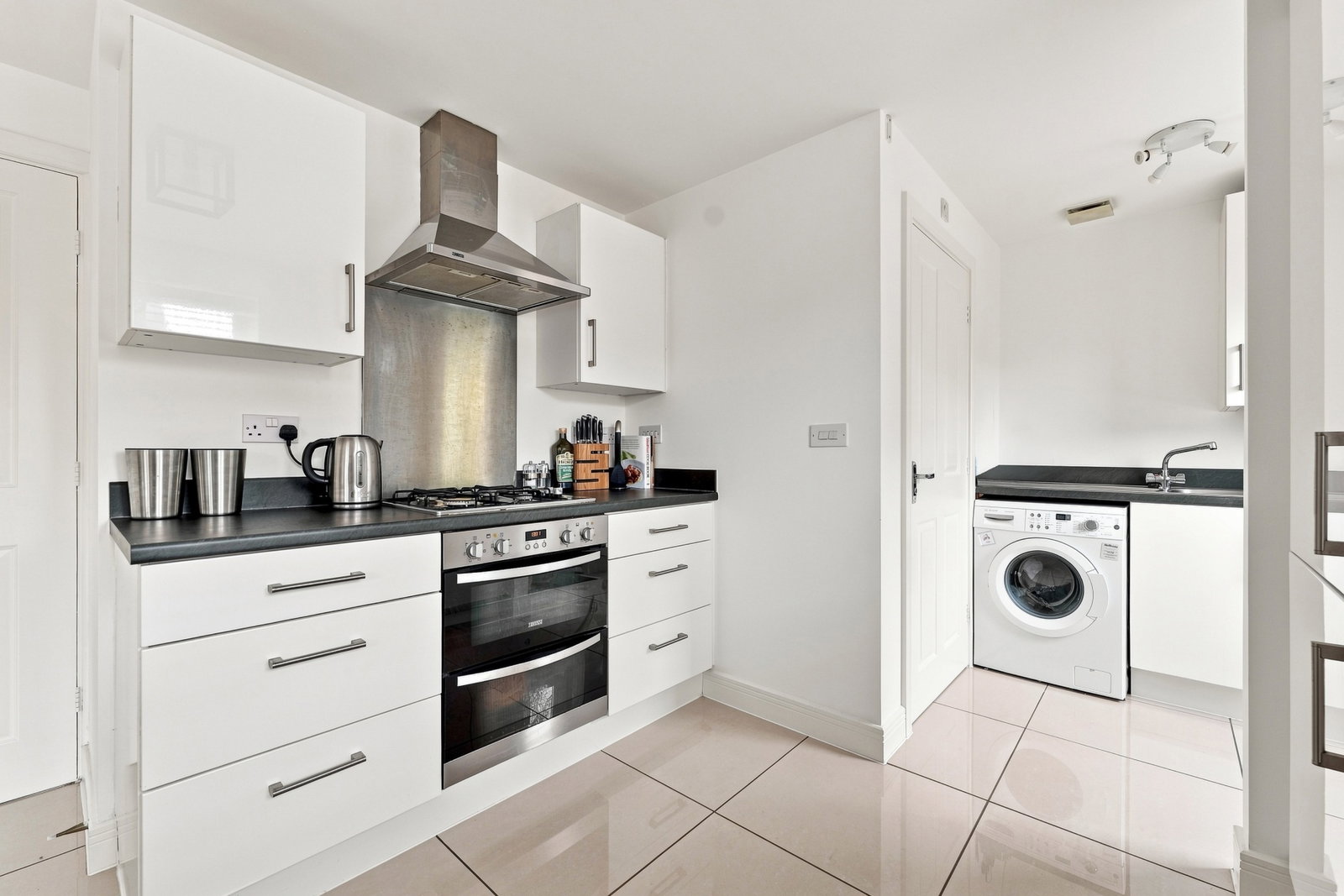 Detached House for sale in Nottingham, Victoria Way, Hucknall, NG15, 1238 m²