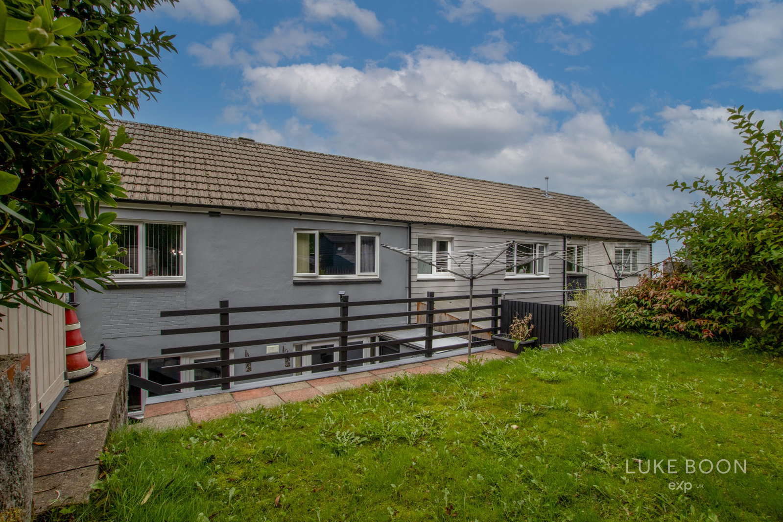 Terraced House for sale in Plymouth, Humber Close, Deer Park, PL3 6SL, 896 m²
