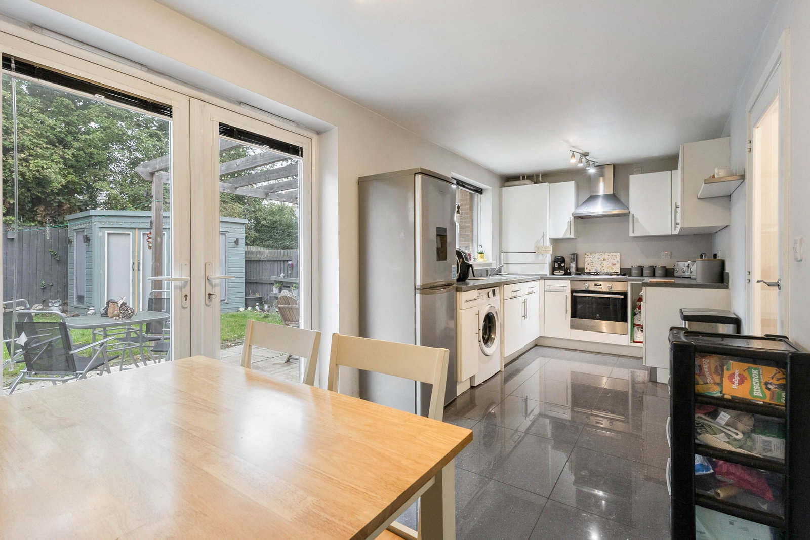 Semi Detached House for sale in Pontefract, Friarwood Court, Pontefract, 957 m²