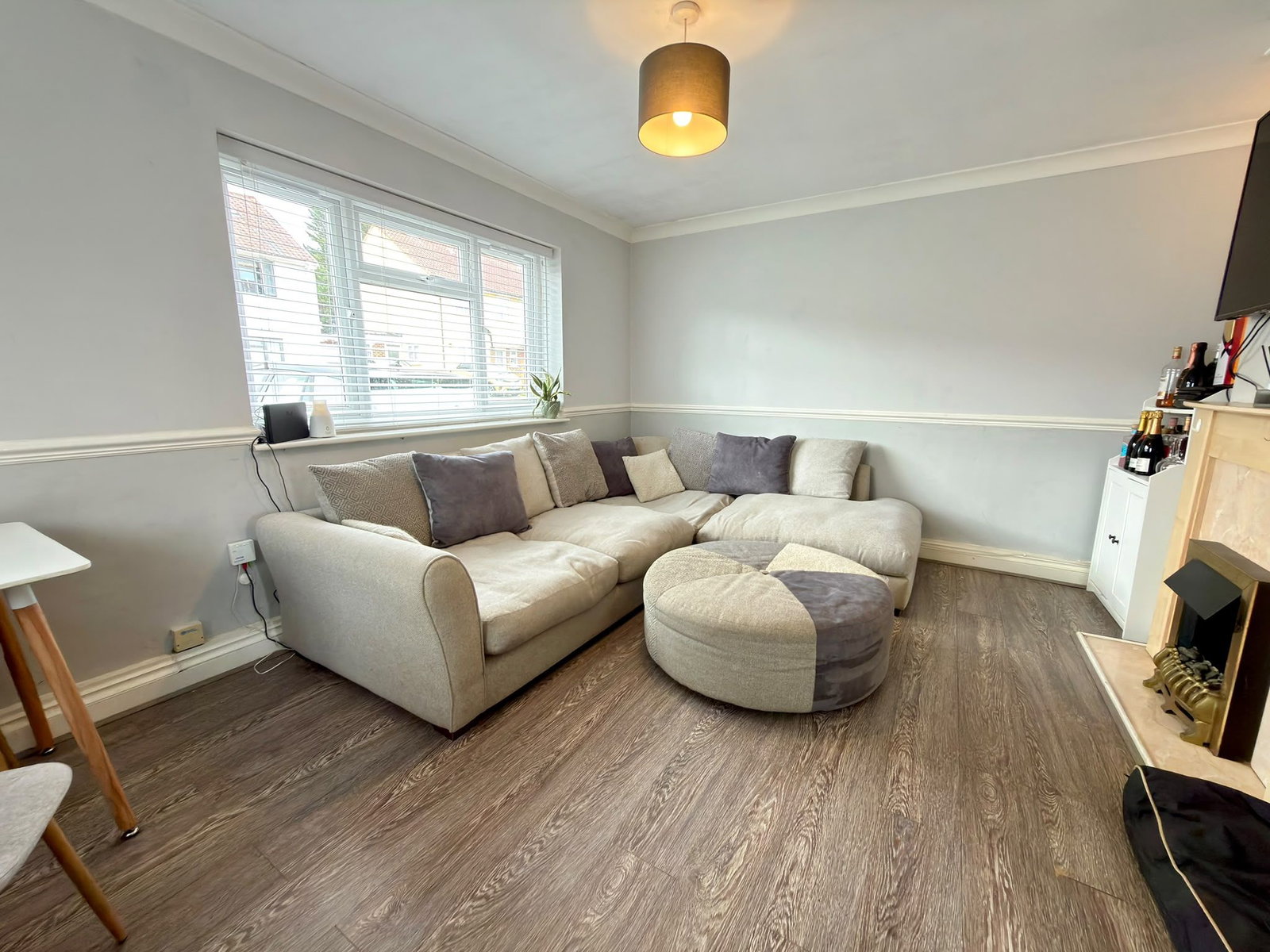 Semi Detached House for sale in Gillingham, Chilham Road, Gillingham, ME8 6BU