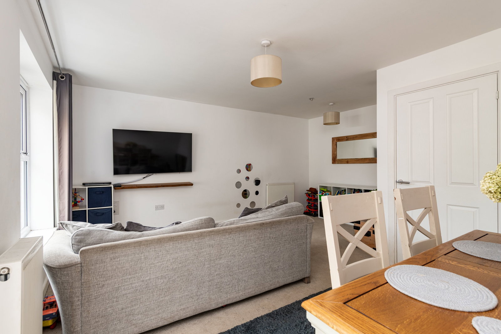 Semi Detached House for sale in Rochester, Tram Way, Peters Village, Wouldham, 821 m²