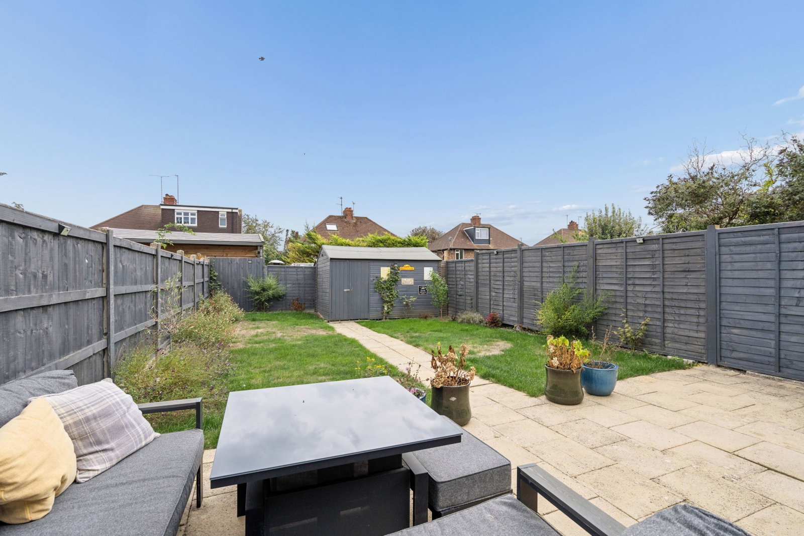 Semi Detached House for sale in Dunstable, Salters Way, Dunstable, LU6 1BT, 1084 m²