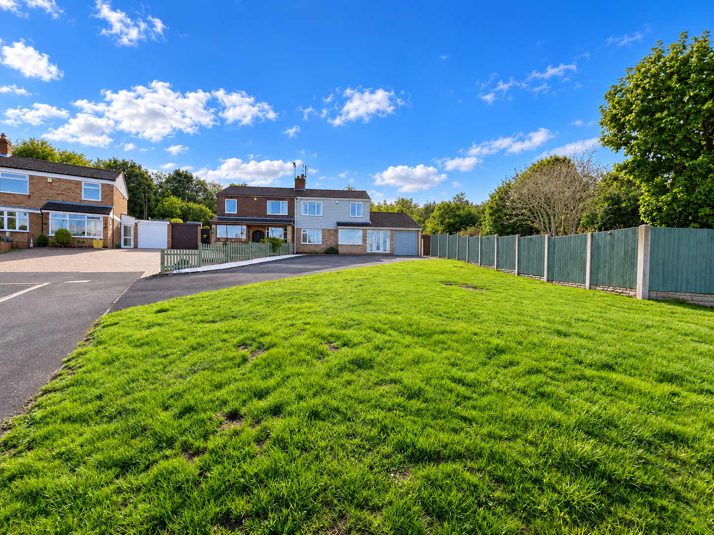 Semi Detached House for sale in Birmingham, Fairway Drive, Rednal, Birmingham, B45 9QT