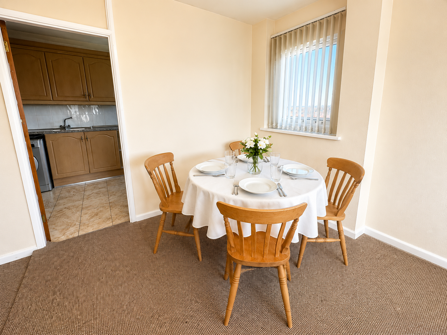 Flat for sale in Birmingham, Civic Close, Birmingham, B1 2NN