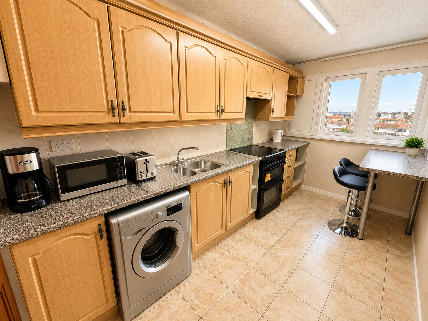 Flat for sale in Birmingham, Civic Close, Birmingham, B1 2NN