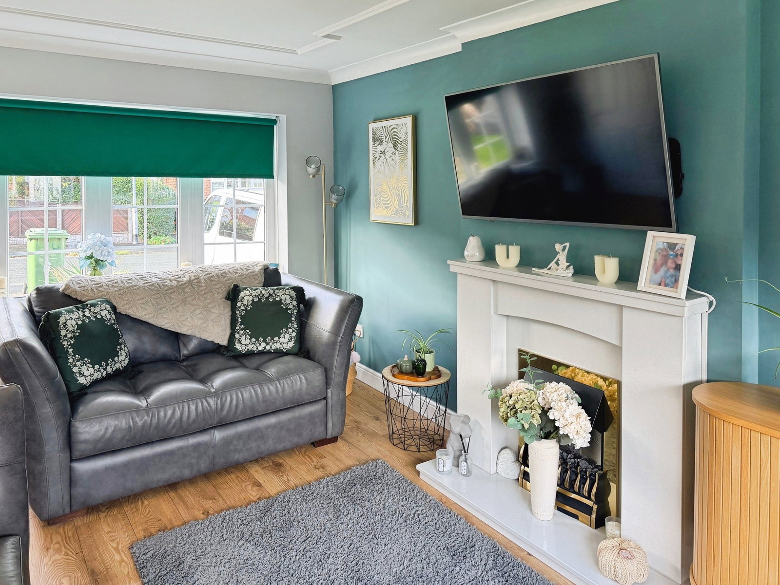 Semi Detached House for sale in Wakefield, Vicarage Close, Outwood, Wakefield, West Yorkshire, WF1 2LX
