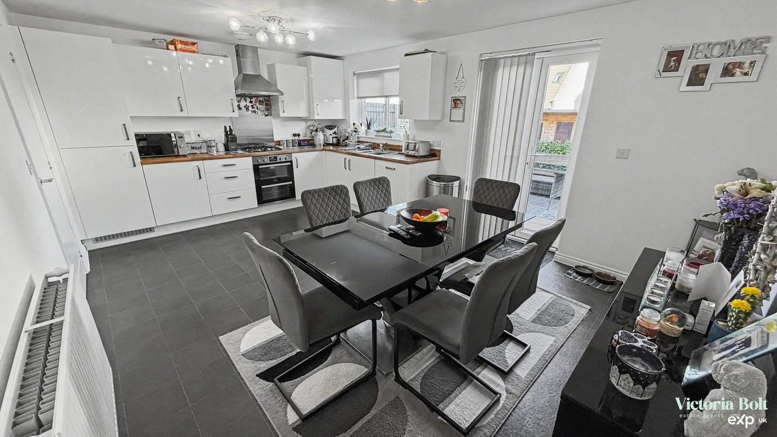 Town House for sale in Newton Abbot, Bugle Place, Newton Abbot, 1632 m²