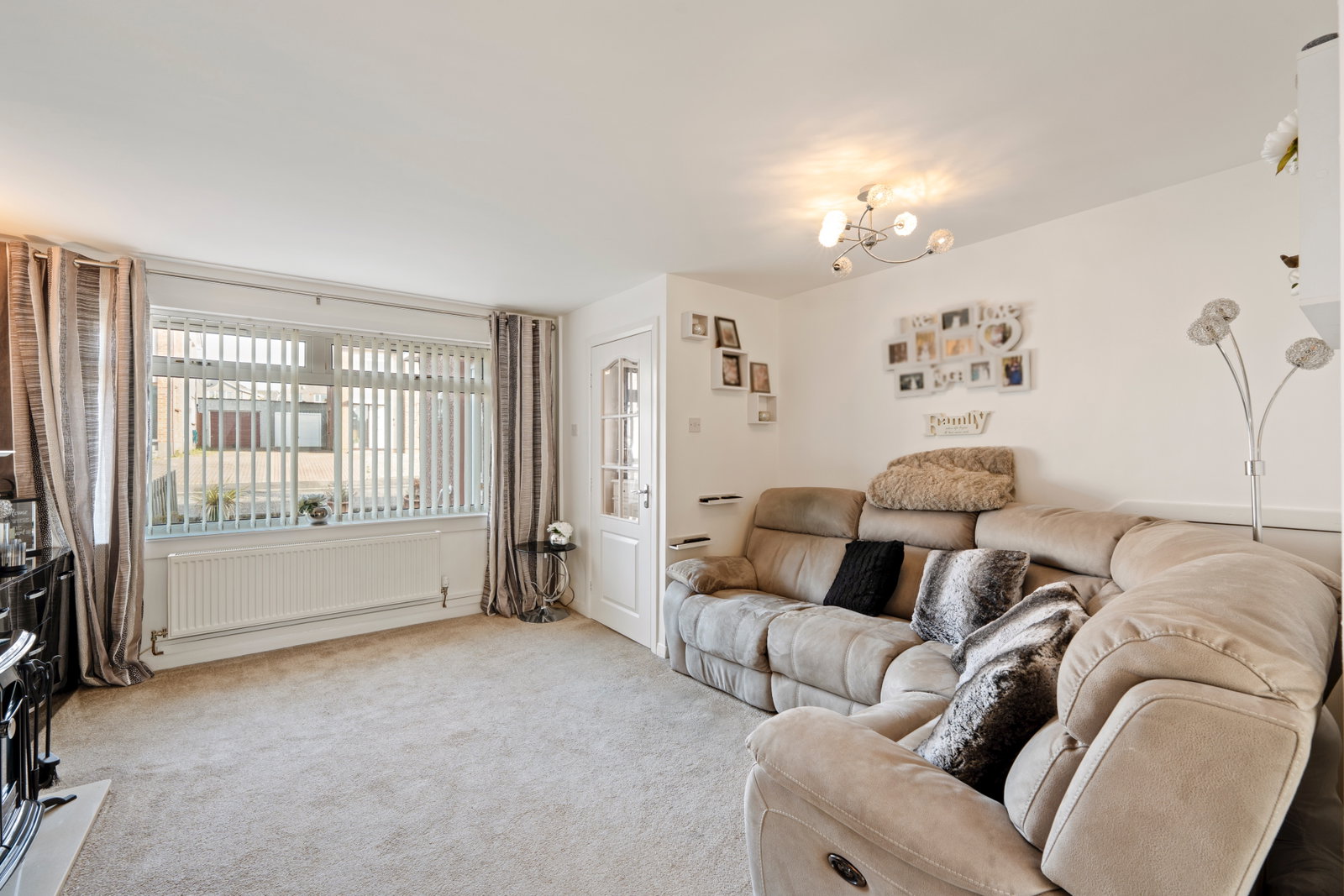 Semi Detached House for sale in Kirkcaldy, Panmure Place, Kirkcaldy, KY2 6JY