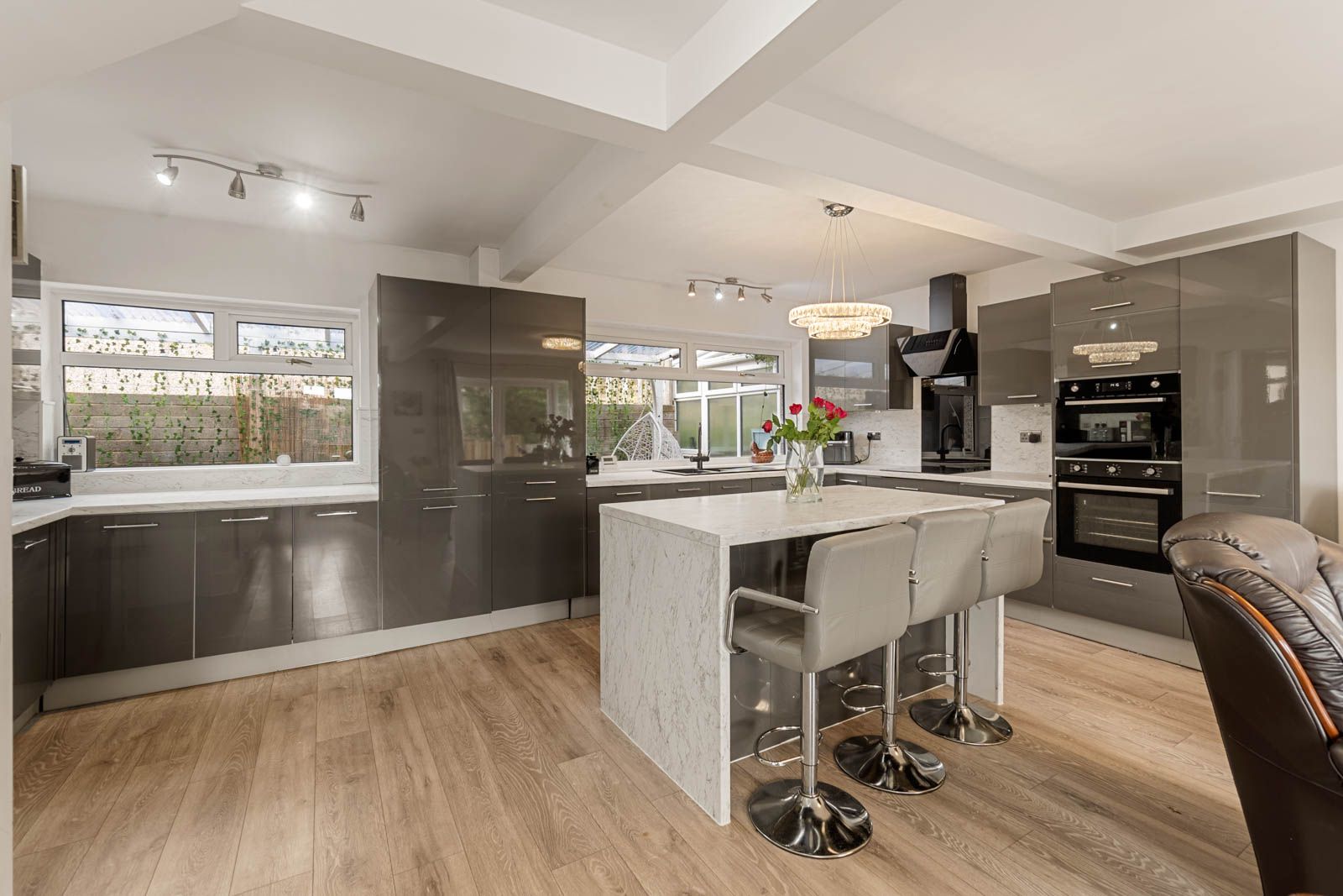 Semi Detached House for sale in Halifax, 244 Saddleworth Road, Greetland, HX4