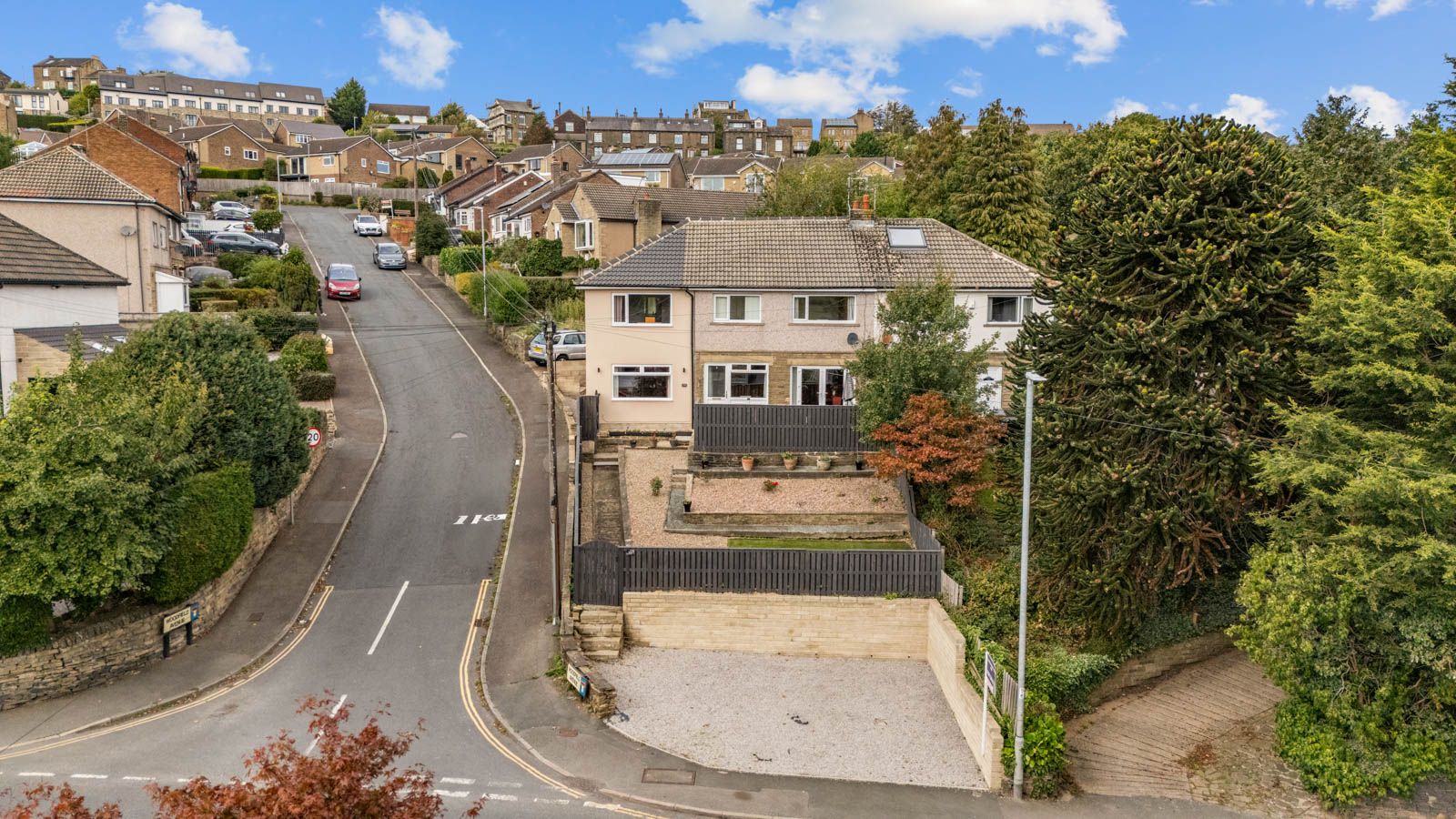 Semi Detached House for sale in Halifax, 244 Saddleworth Road, Greetland, HX4