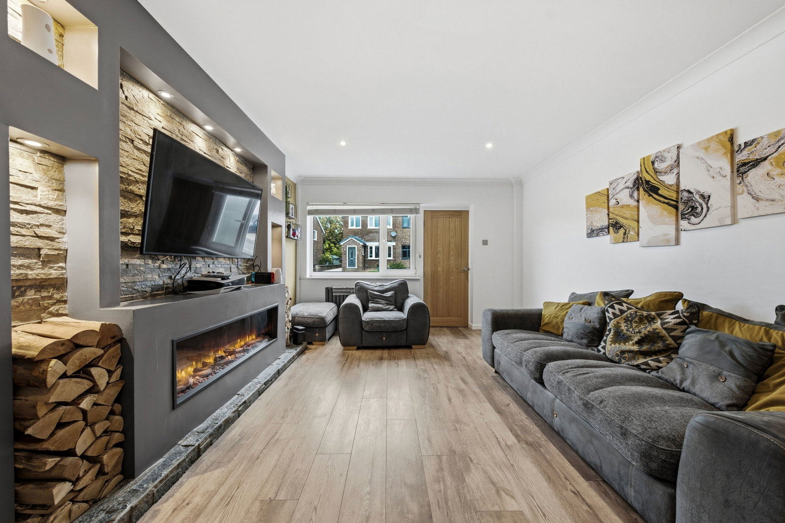 Semi Detached House for sale in Burnley, Shore Avenue, Burnley, BB10 2DS