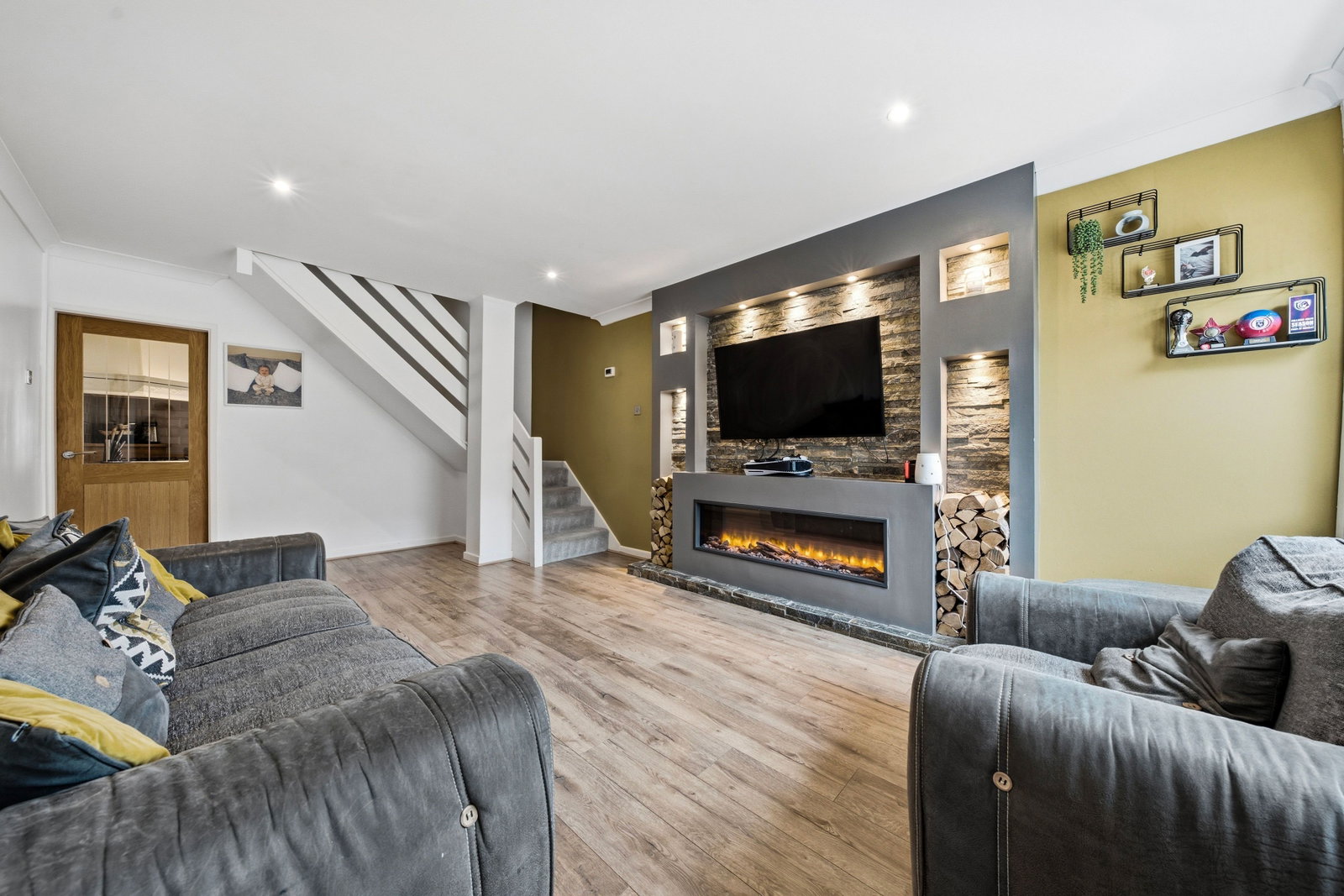 Semi Detached House for sale in Burnley, Shore Avenue, Burnley, BB10 2DS