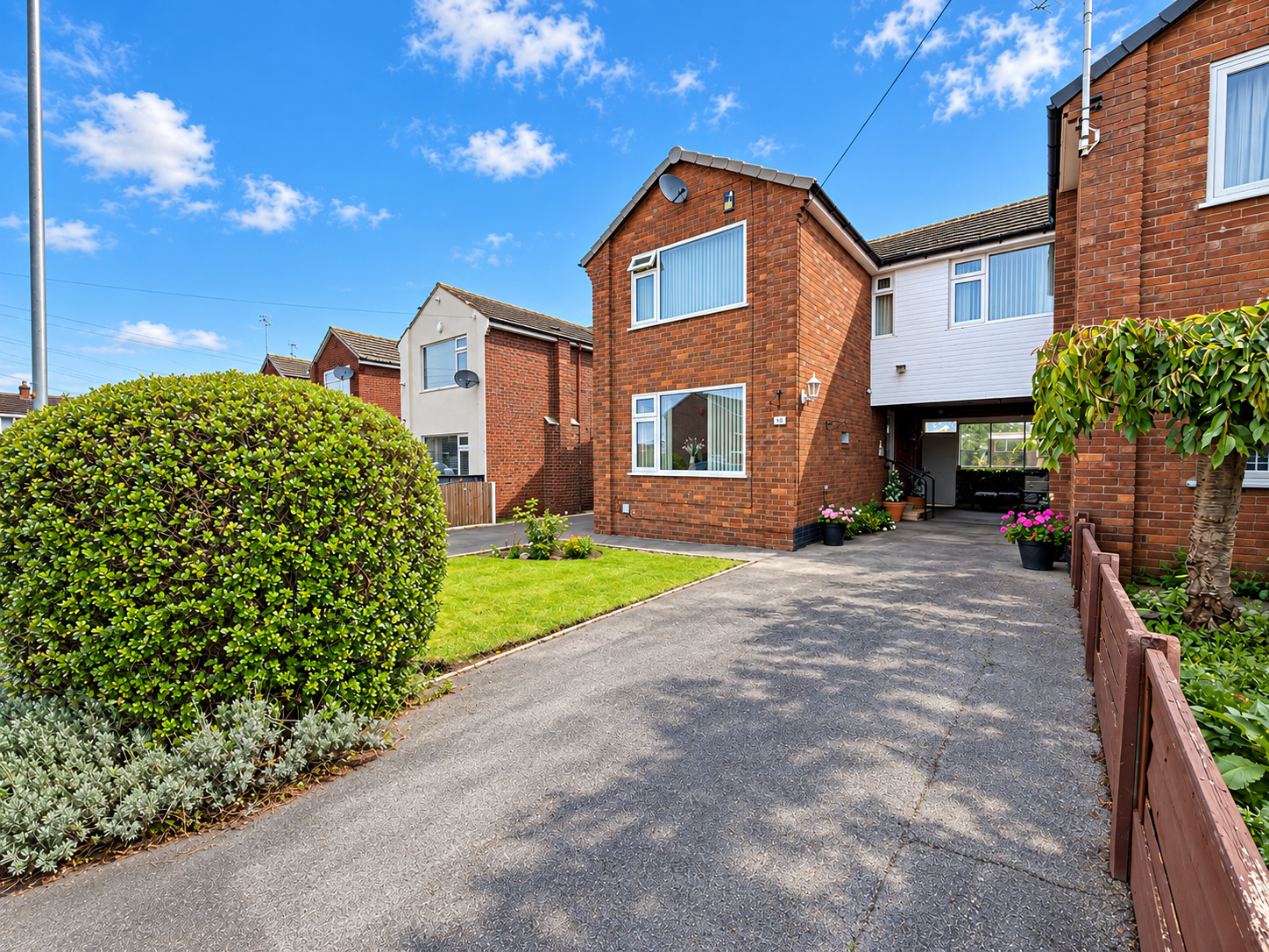 Link Detached House for sale in Stockport, Lucerne Road, Bramhall, Stockport, SK7 3JA