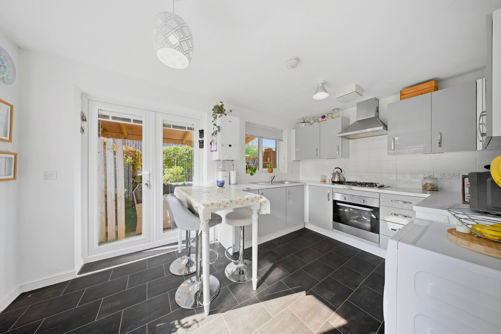 Semi Detached House for sale in Blackburn, Tomlinson Place, Rishton, Blackburn, BB1 4AY, 736 m²