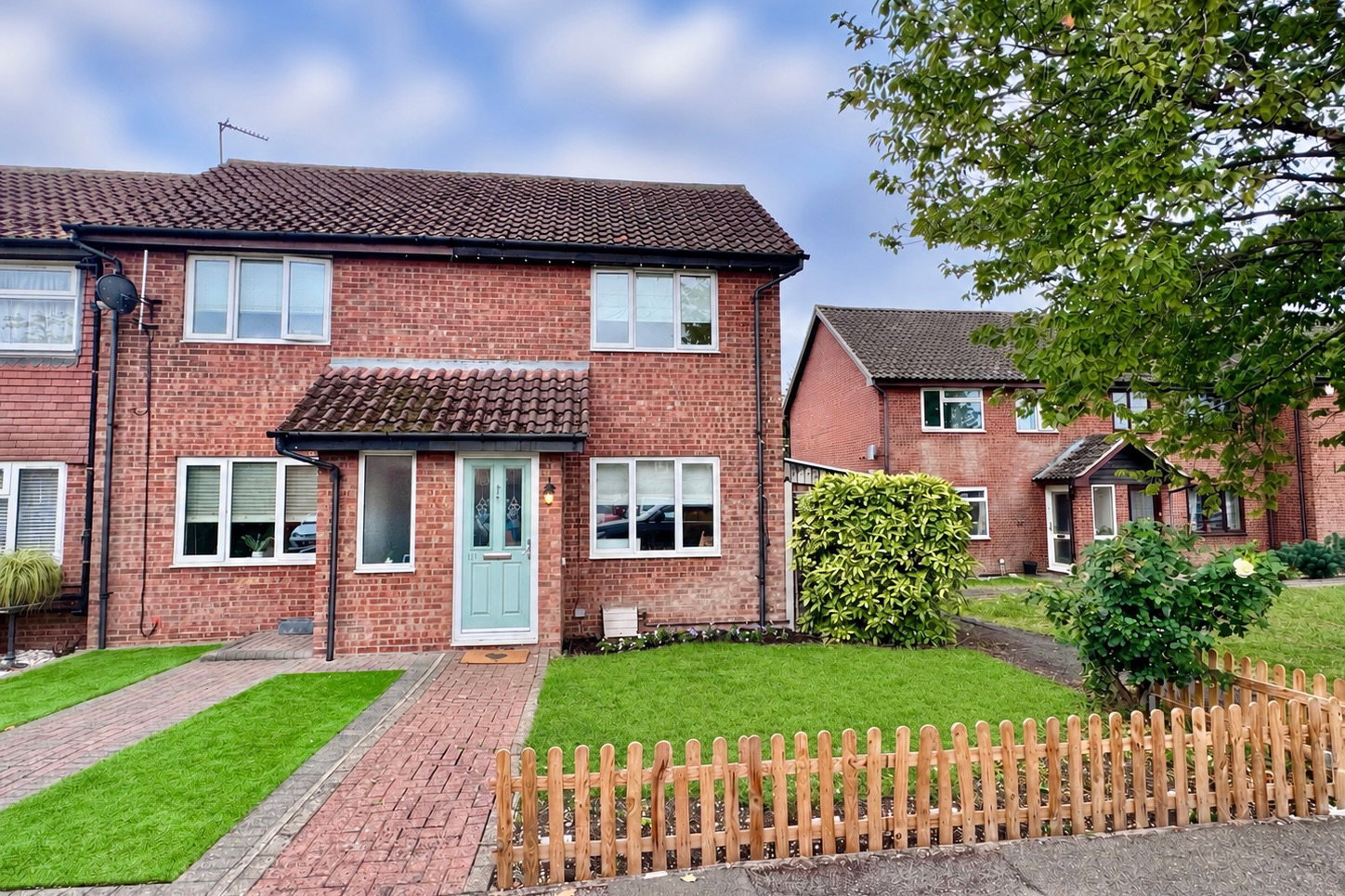End Of Terrace House for sale in Leighton Buzzard, Church Hill, Cheddington, Buckinghamshire, 491 m²