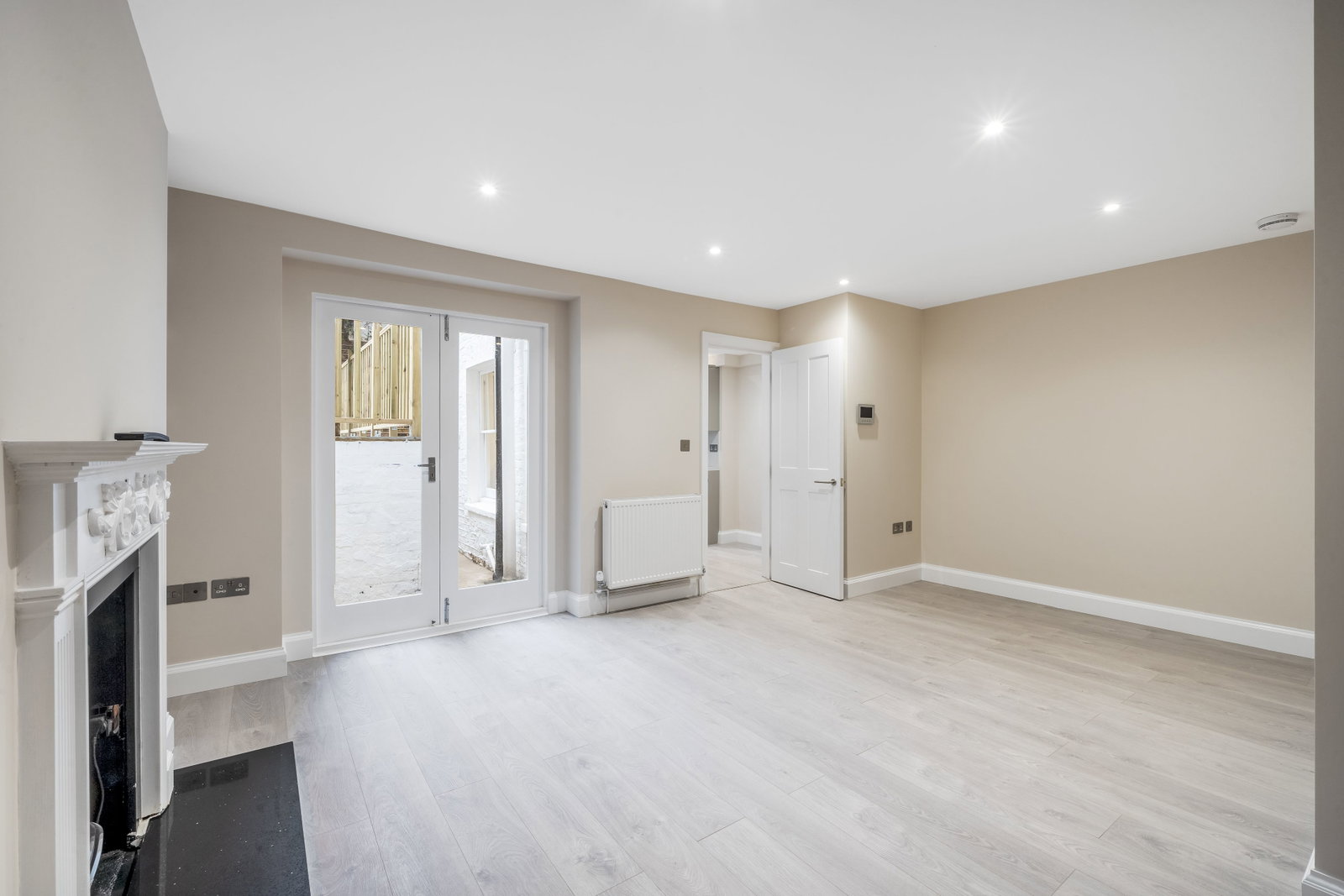 Flat for sale in London, Gordon Place, London, W8 4JE, 681 m²