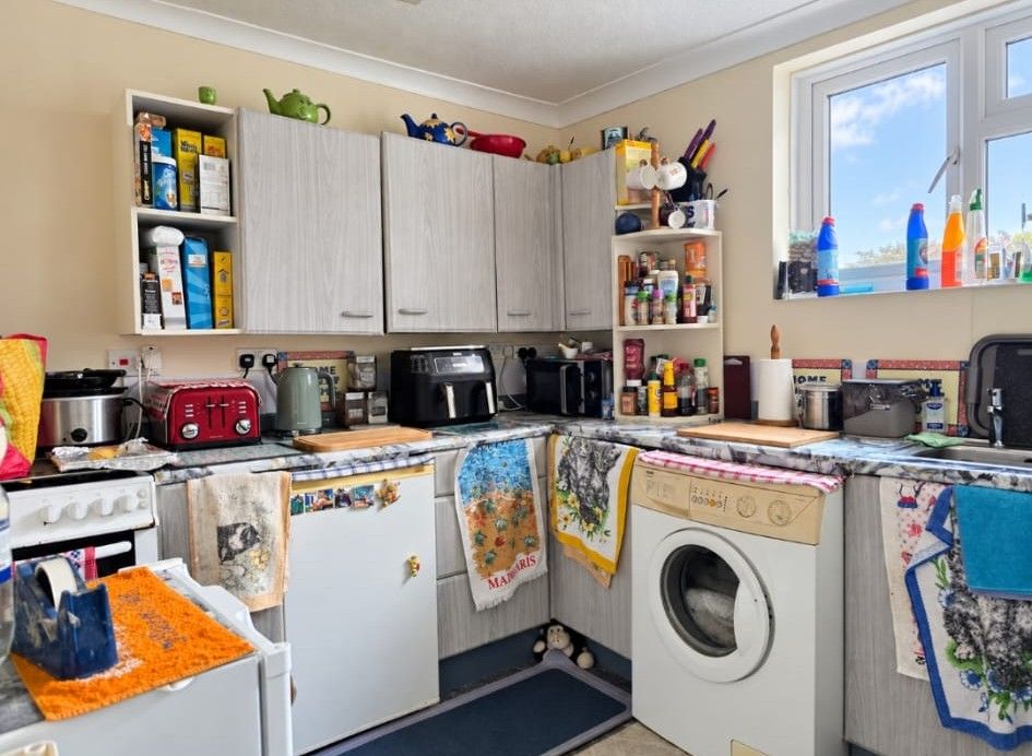 Flat for sale in Herne Bay, Mortimer Street, Herne Bay, CT6 5PJ