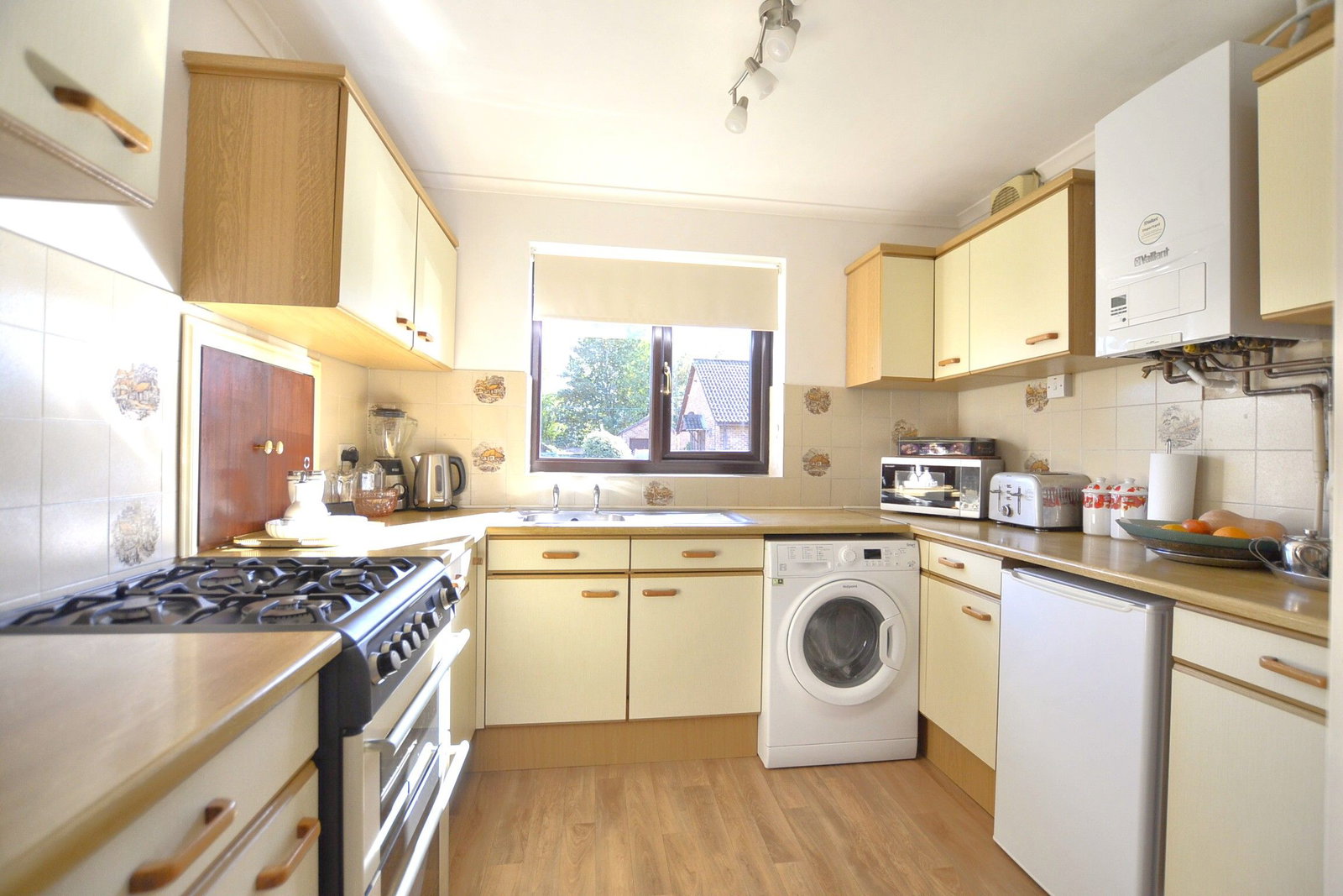Semi Detached Bungalow for sale in Gloucester, Stamps Meadow, Longford, Gloucester, GL2 9DR