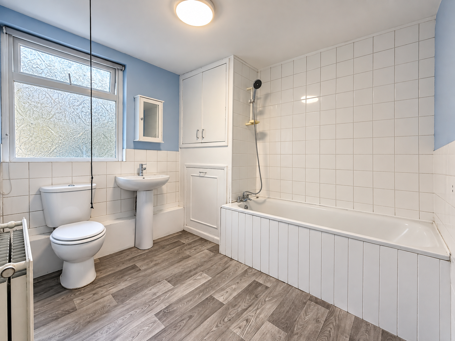 End Of Terrace House for sale in Margate, Dane Hill Row, Margate, 1022 m²