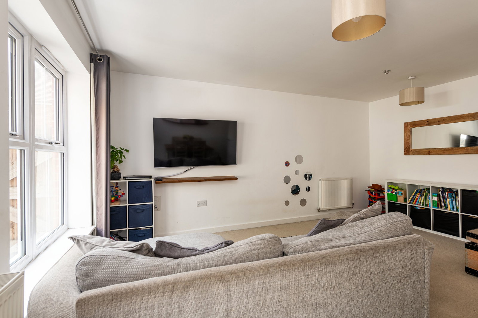 Semi Detached House for sale in Rochester, Tram Way, Peters Village, Wouldham, 821 m²