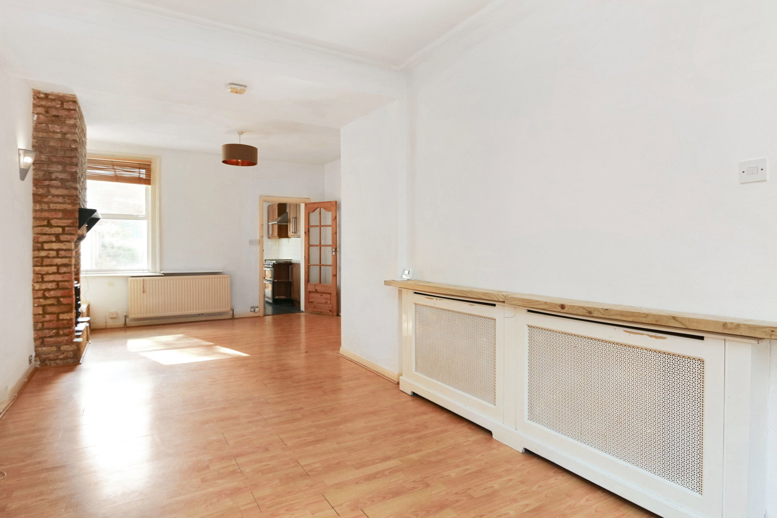 End Of Terrace House for sale in Bromley, Heathfield Road, Bromley, BR1 3RN