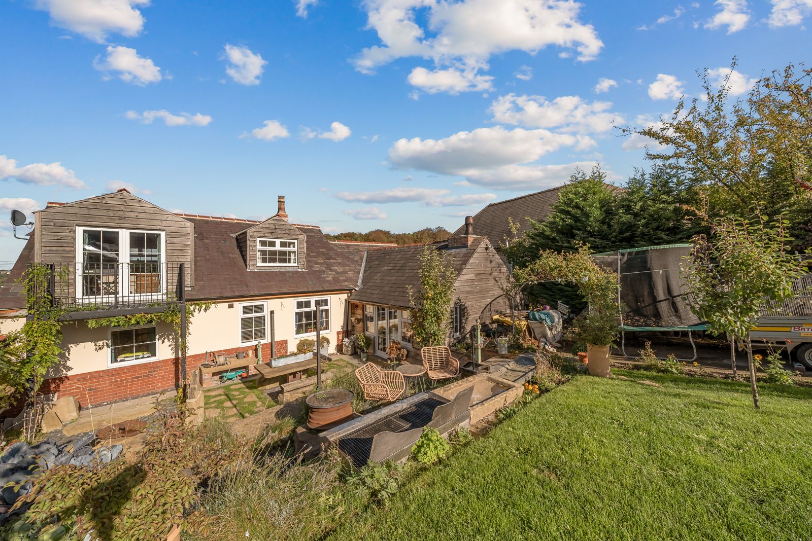 Bungalow for sale in Huddersfield, 56 Stile Common Road, Huddersfield, HD4 6DE