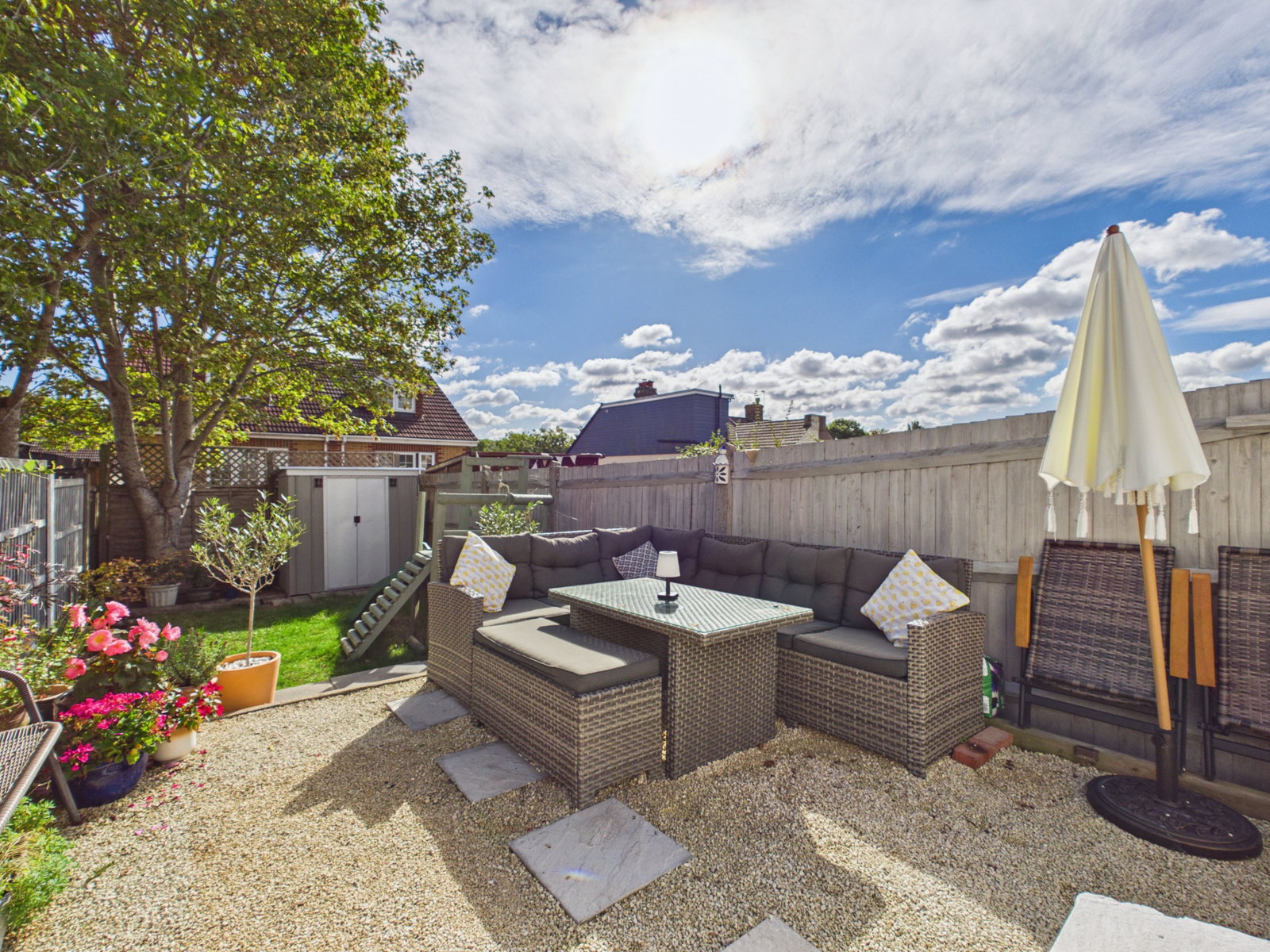 Terraced House for sale in Rochester, Kent Road, Halling, Rochester, ME2