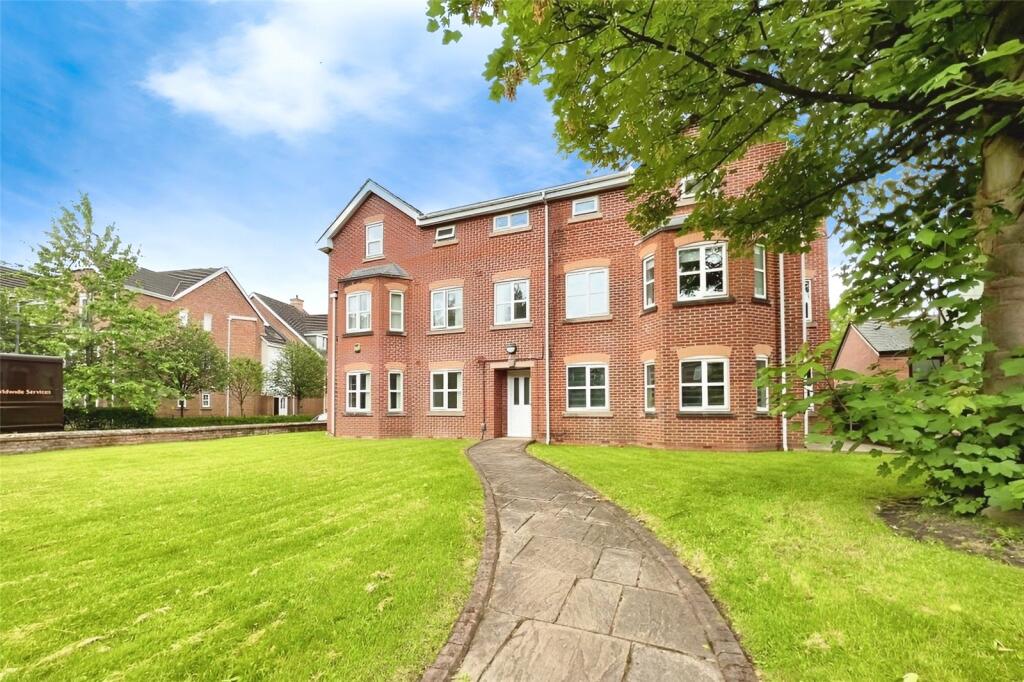 Ground Floor Flat for sale in Manchester, Monton Court, Monton Road, Monton M30 9HQ