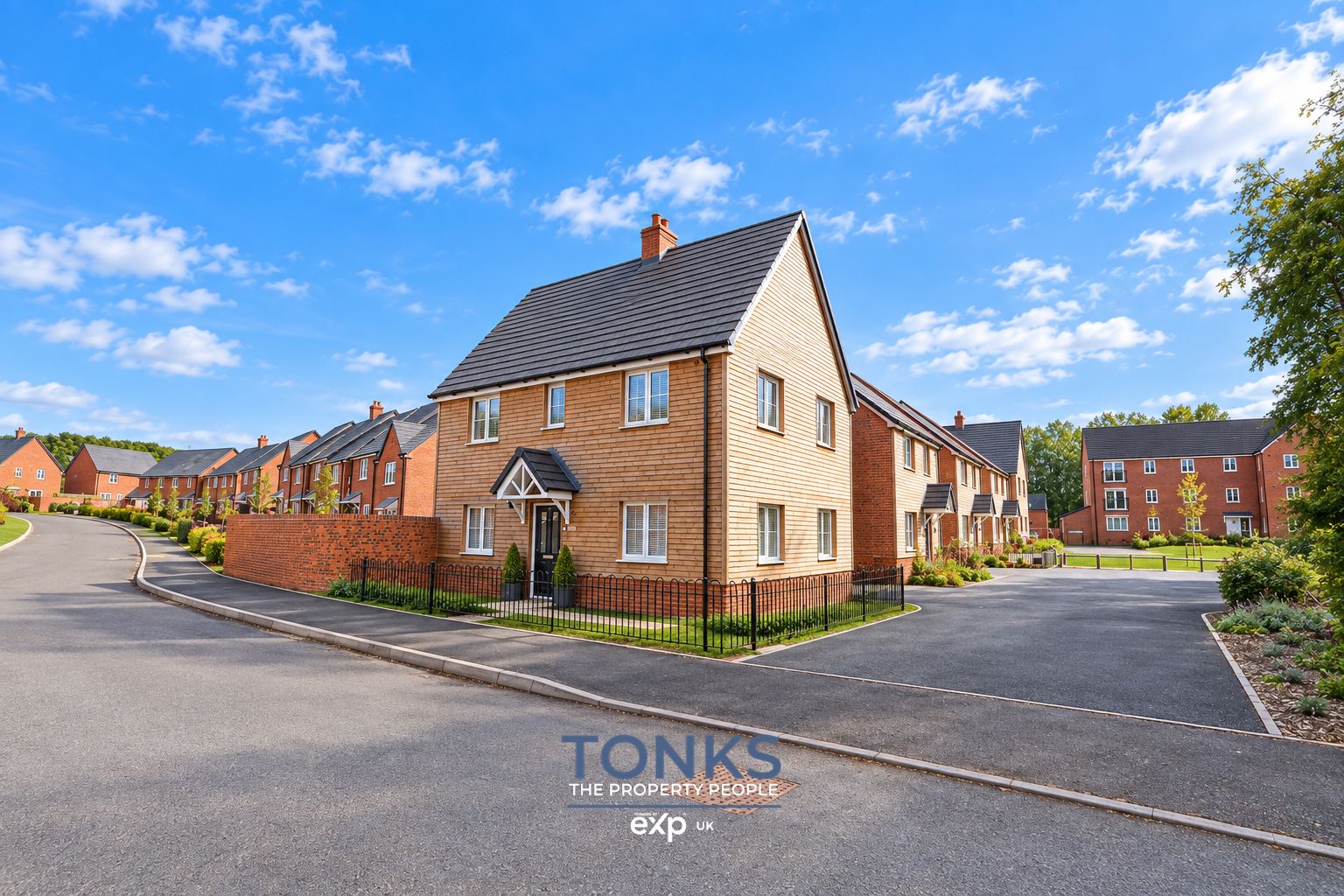 Detached House for sale in Kidderminster, Bluebell Crescent, Kidderminster , DY10 3FD