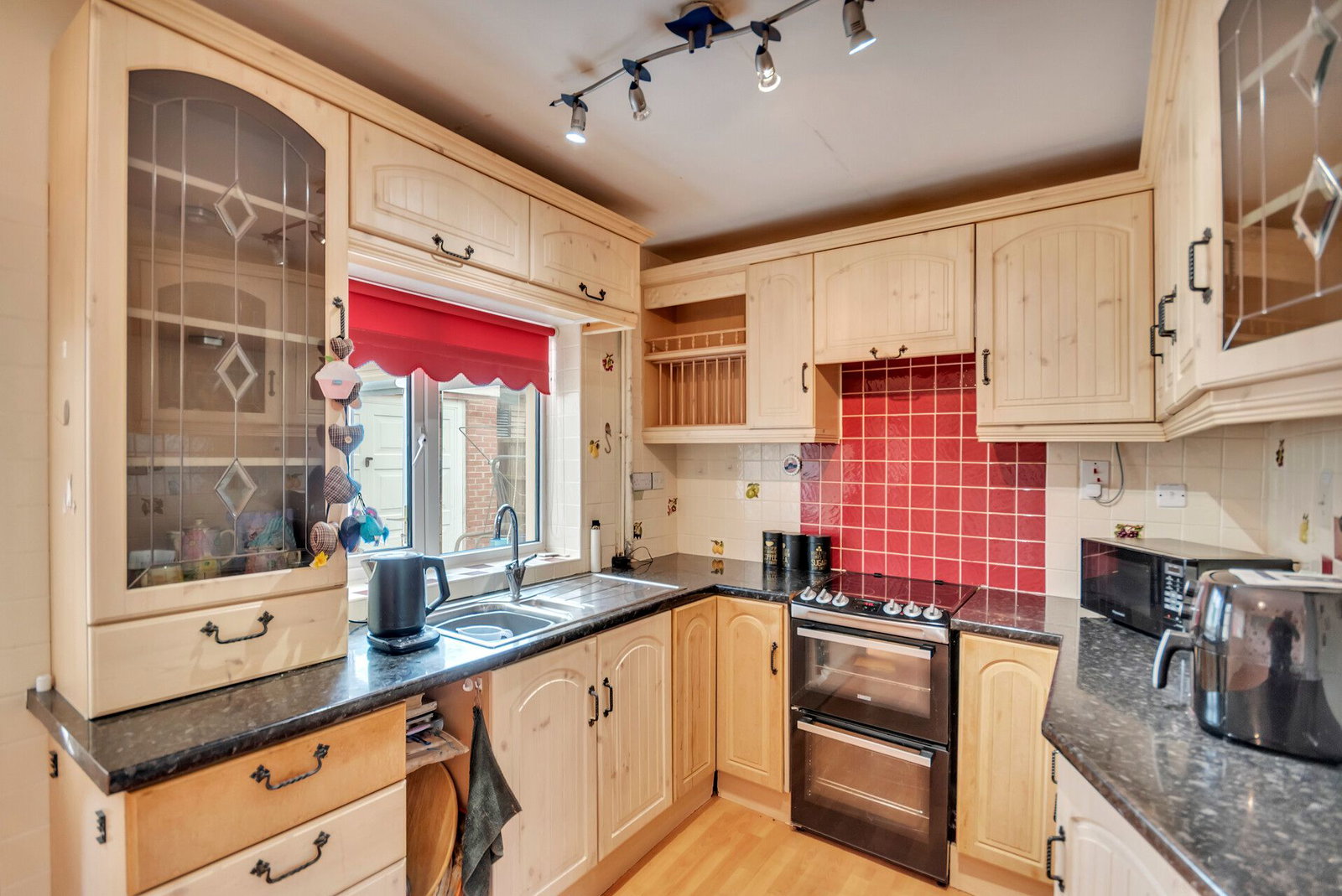 Semi Detached House for sale in Oswestry, Fitzalan Close, Whittington, Oswestry, SY11 4PG, 764 m²