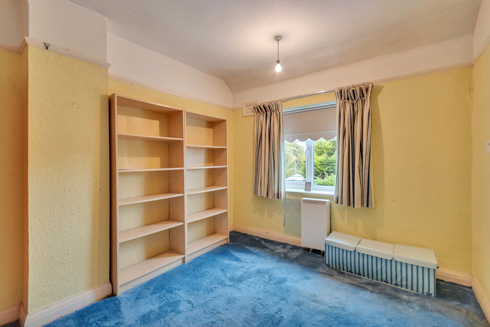 Semi Detached House for sale in Oswestry, Fitzalan Close, Whittington, Oswestry, SY11 4PG, 764 m²