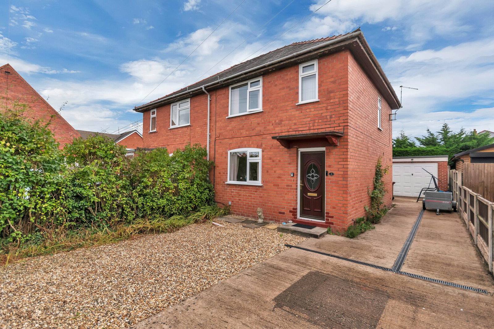 Semi Detached House for sale in Oswestry, Fitzalan Close, Whittington, Oswestry, SY11 4PG, 764 m²
