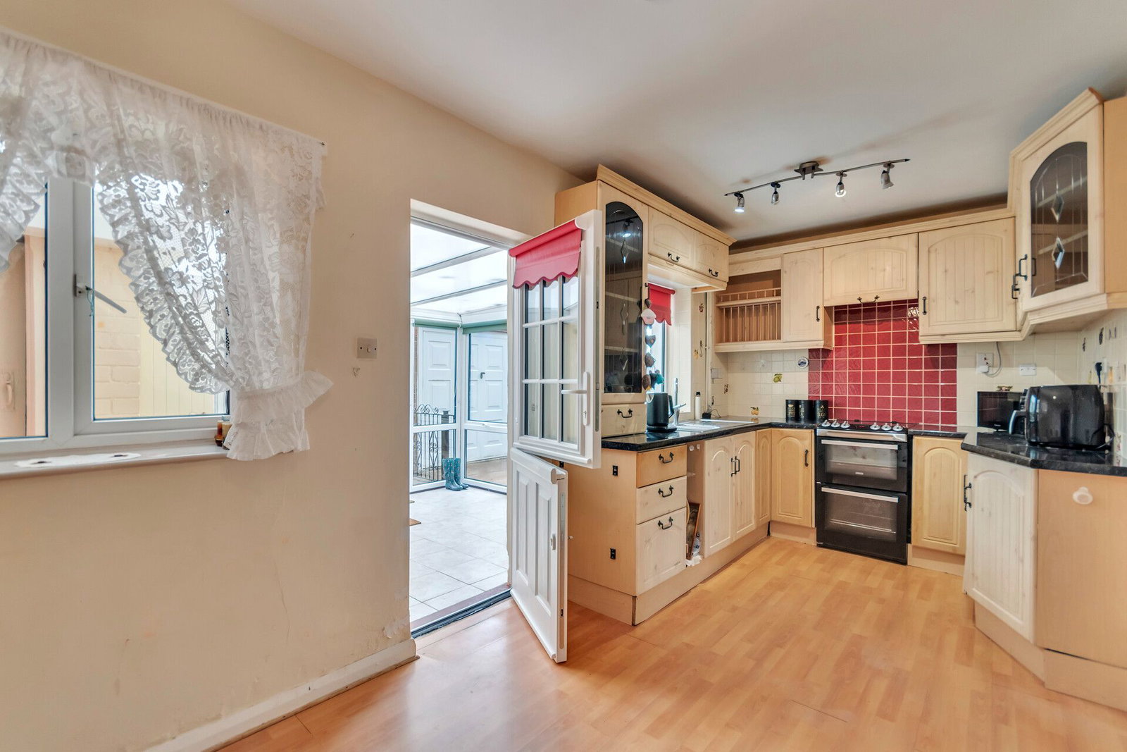Semi Detached House for sale in Oswestry, Fitzalan Close, Whittington, Oswestry, SY11 4PG, 764 m²