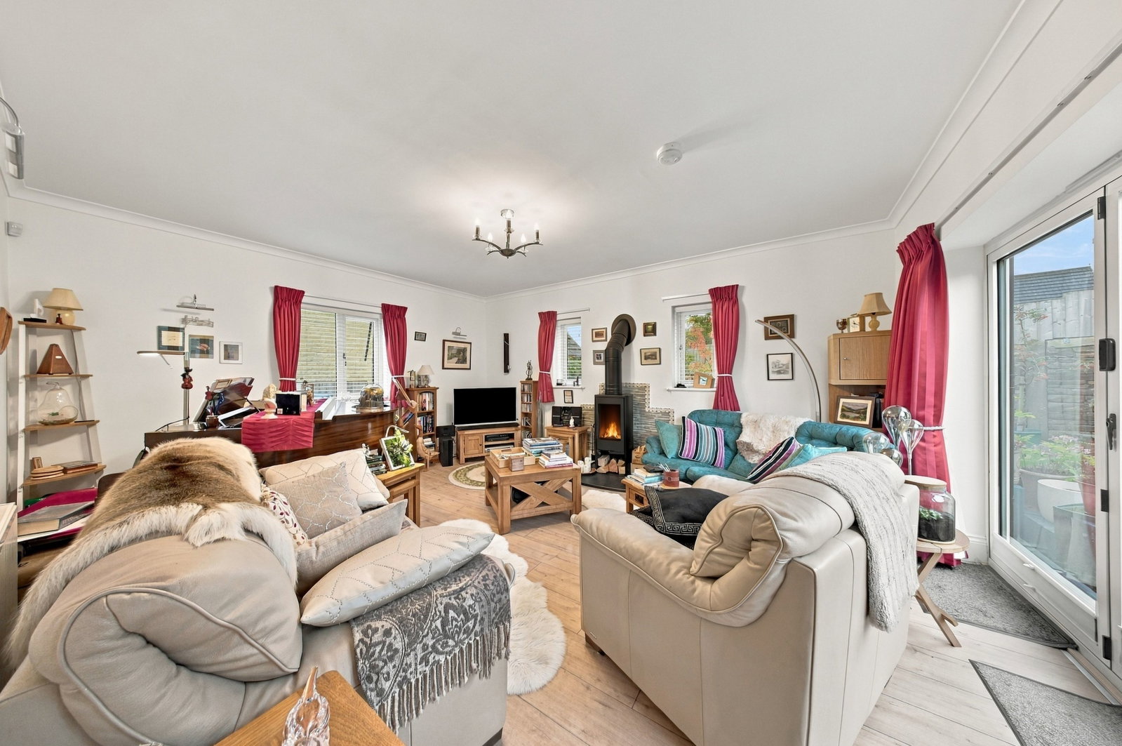 Detached House for sale in Nelson, Marsden Farm Cottage, Walton Lane, BB9 8DS, 1663 m²