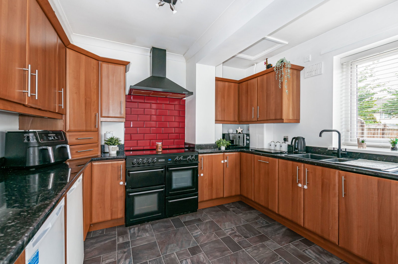 Terraced House for sale in Hull, Staveley Road, Hull, East Riding of Yorkshire, HU9 4SE