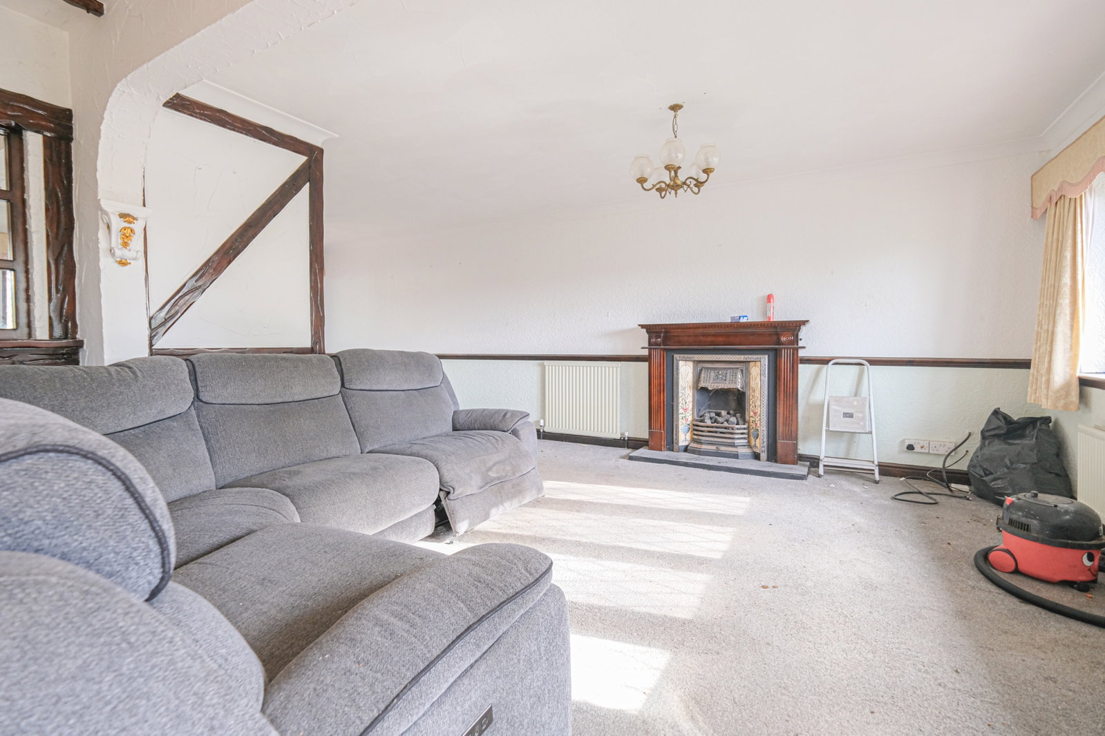 Detached House for sale in Cannock, 61 Rugeley Road, Hazel Slade, Cannock, WS12 0PQ, 1970 m²