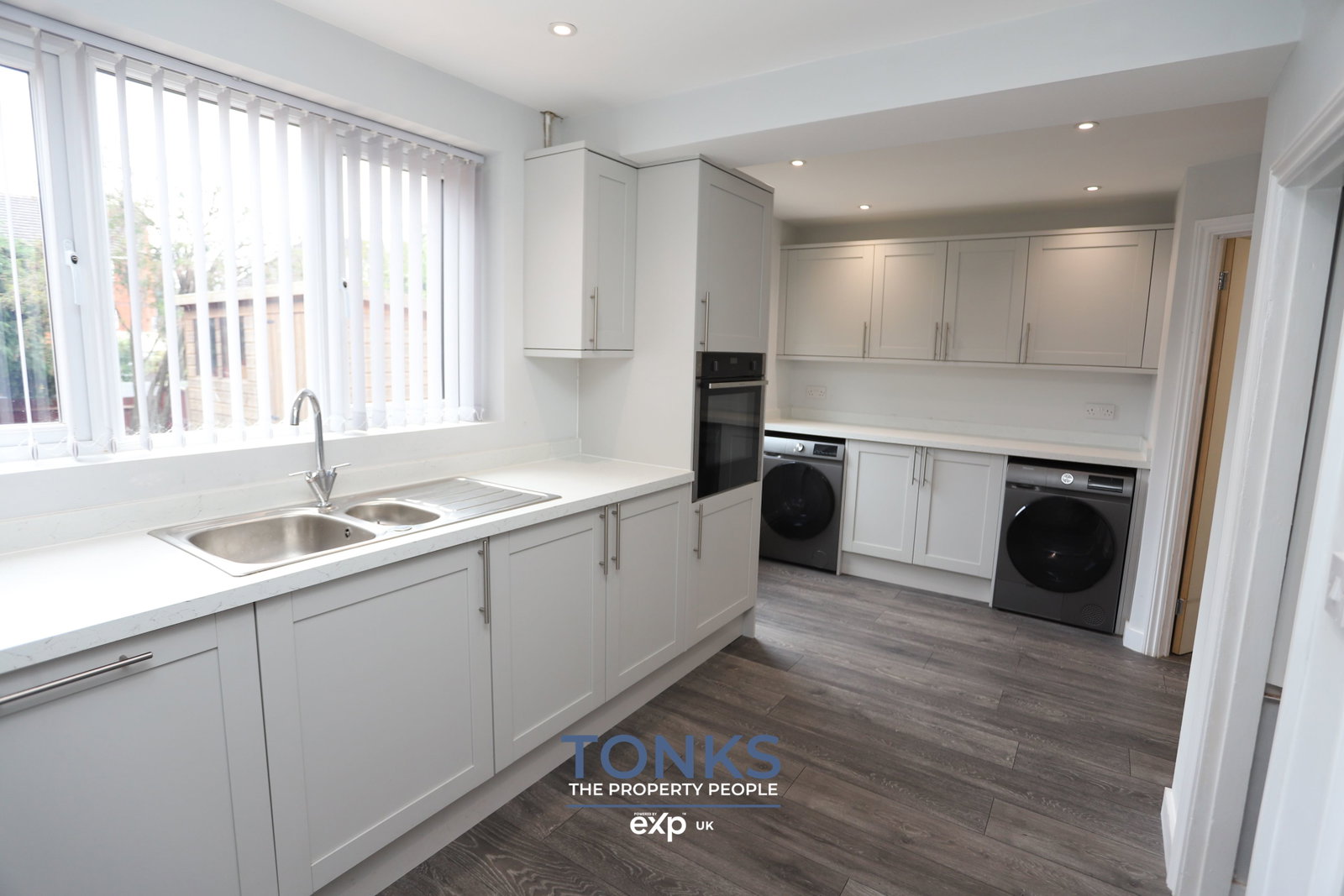 Semi Detached House for sale in Oldbury, Theodore Close, Oldbury, B69 3EF