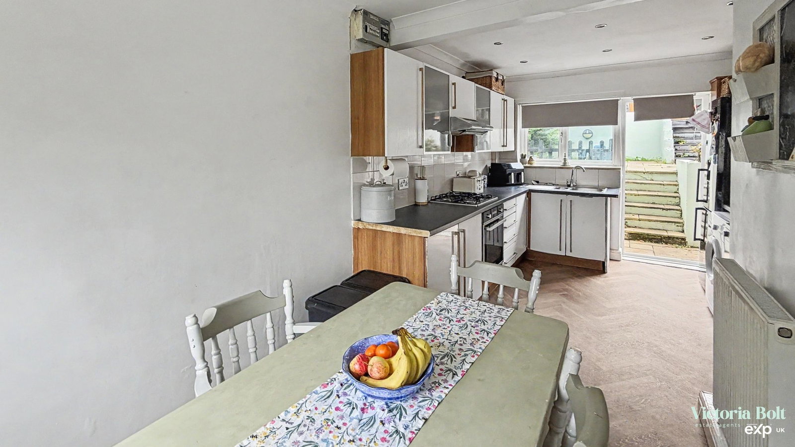 End Of Terrace House for sale in Plymouth, Segrave Road, Plymouth, 1107 m²