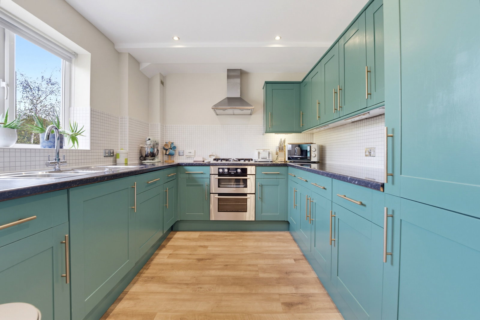 Flat for sale in Windsor, Green Lane, Windsor, SL4