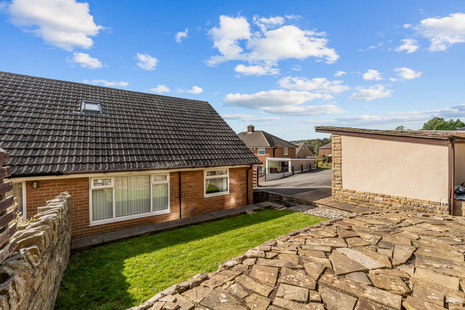 Semi Detached Bungalow for sale in Huddersfield, 42 Wheatfield Avenue, Huddersfield, HD3 4FR
