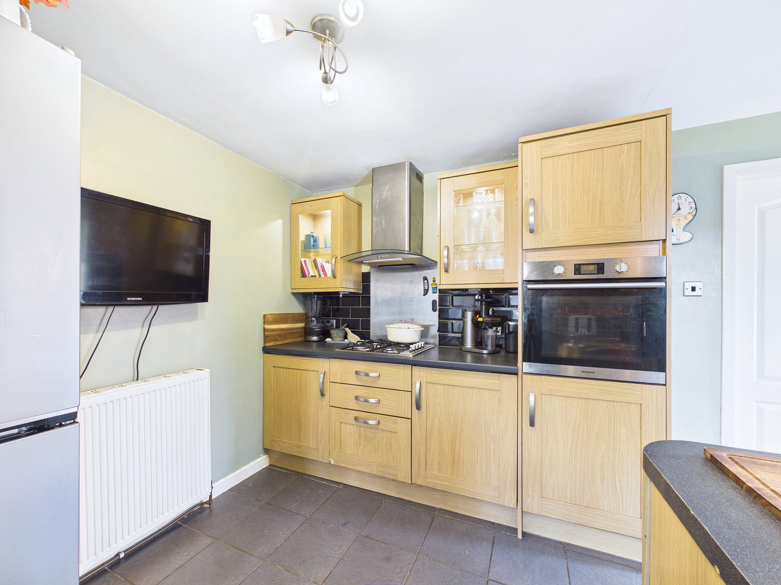 Semi Detached House for sale in Nottinghamshire, Lymington Road, Mansfield, Nottinghamshire, NG19 6TY