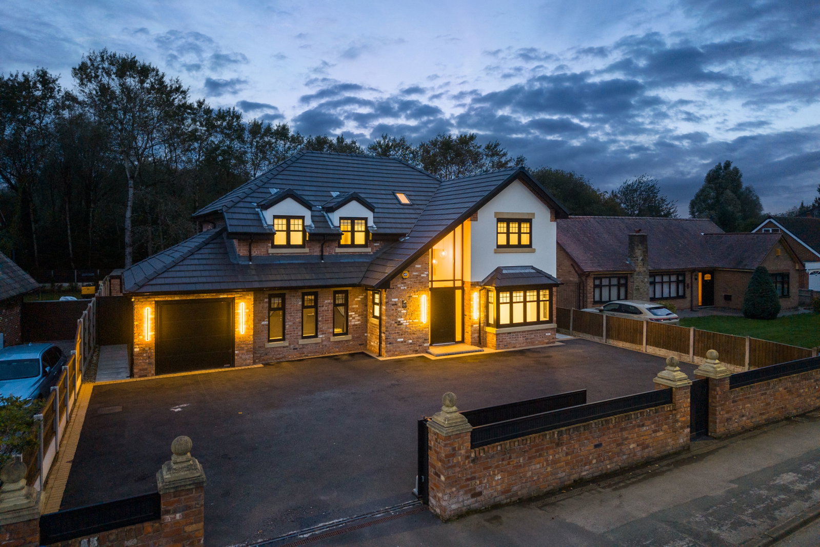 Detached House for sale in Warrington, Ashton Road, Golborne, Warrington, WA3 3UR, 2406 m²